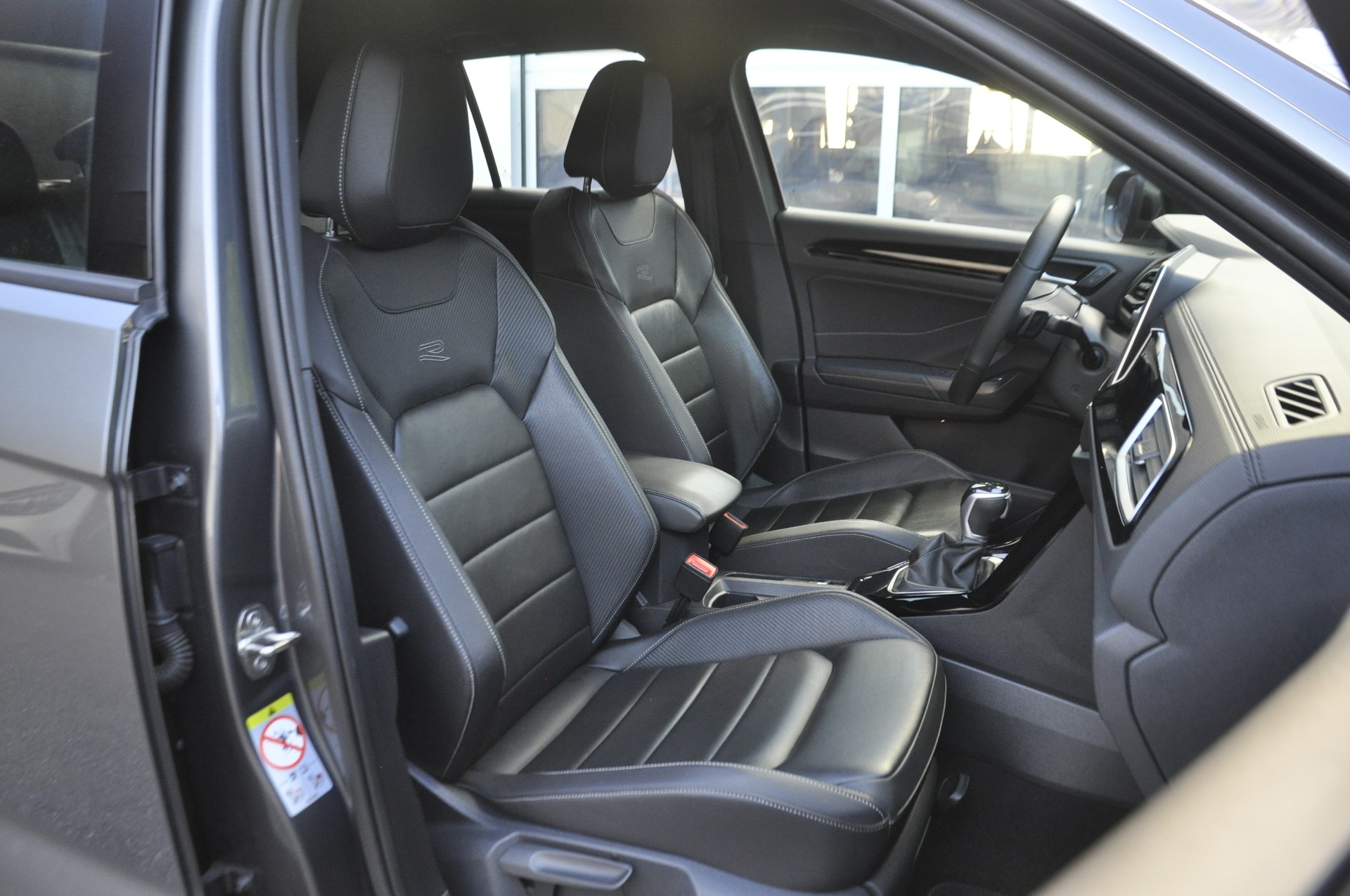 VW T-Roc 1.5 TSI EVO R-Line DSG-image-7