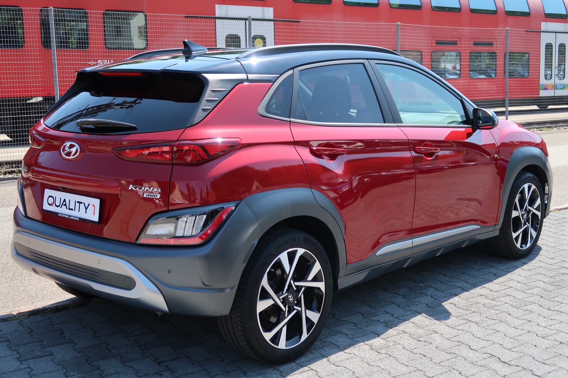 HYUNDAI Kona 1.6 T-GDi Amplia 4WD DCT-showroom-element-3