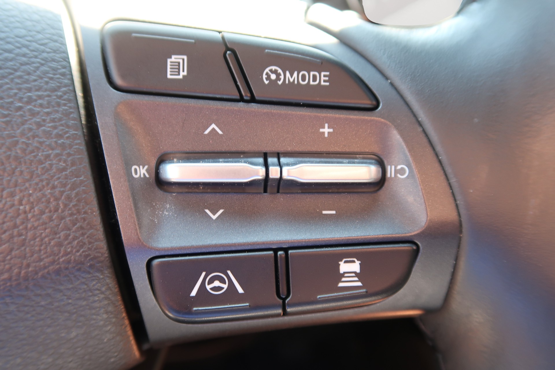 HYUNDAI Kona 1.6 T-GDi Amplia 4WD DCT-image-17