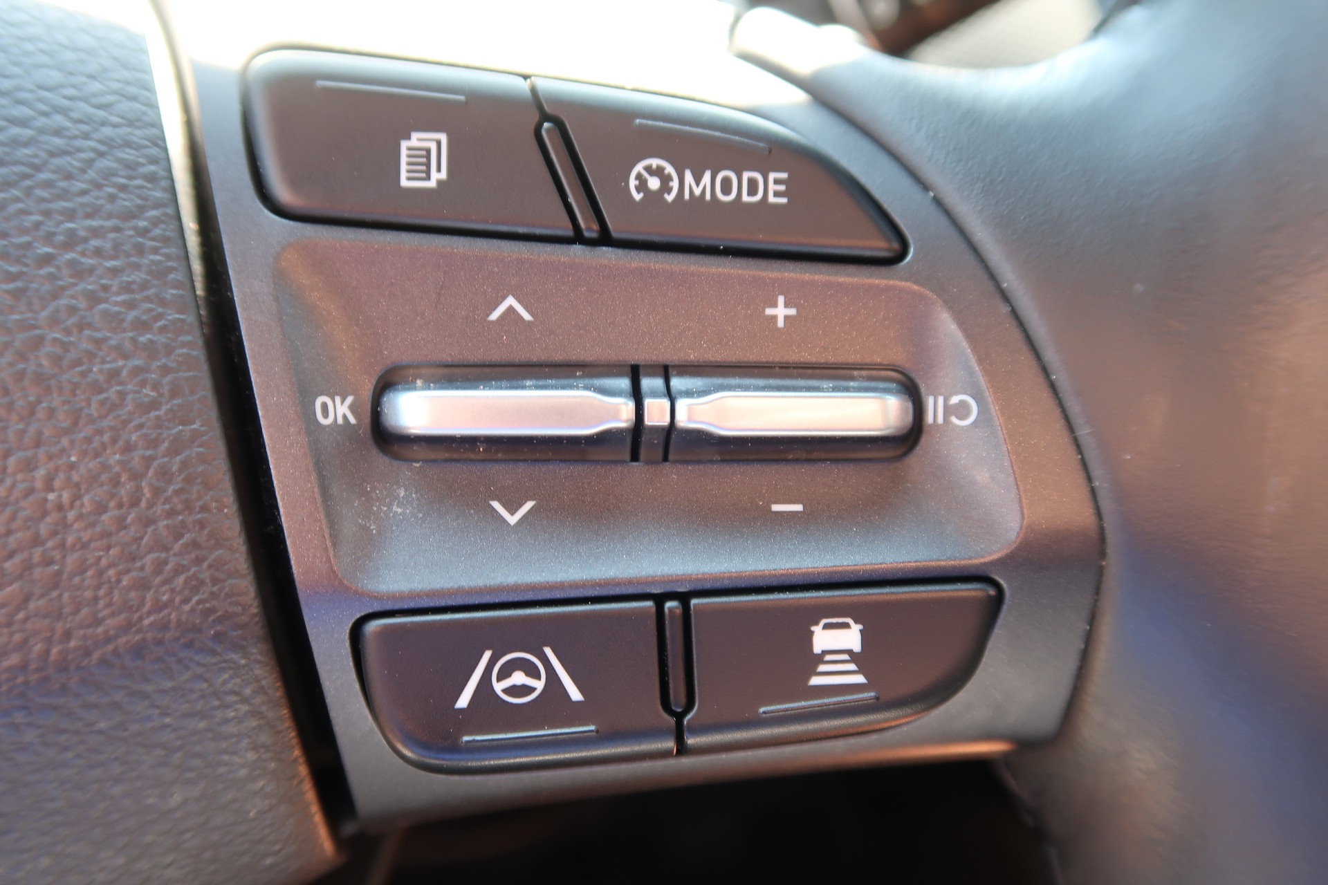 HYUNDAI Kona 1.6 T-GDi Amplia 4WD DCT-image-17
