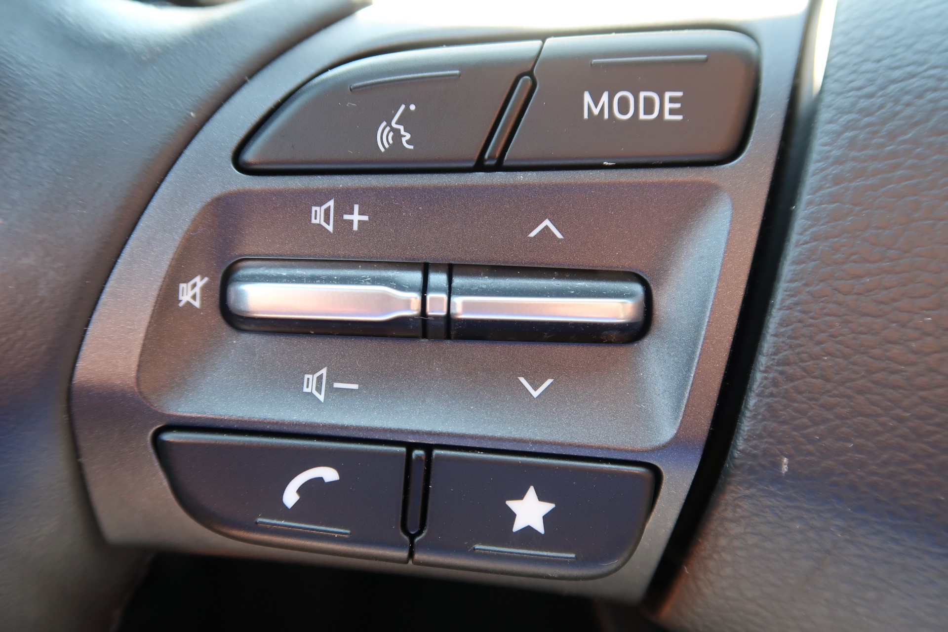 HYUNDAI Kona 1.6 T-GDi Amplia 4WD DCT-image-16