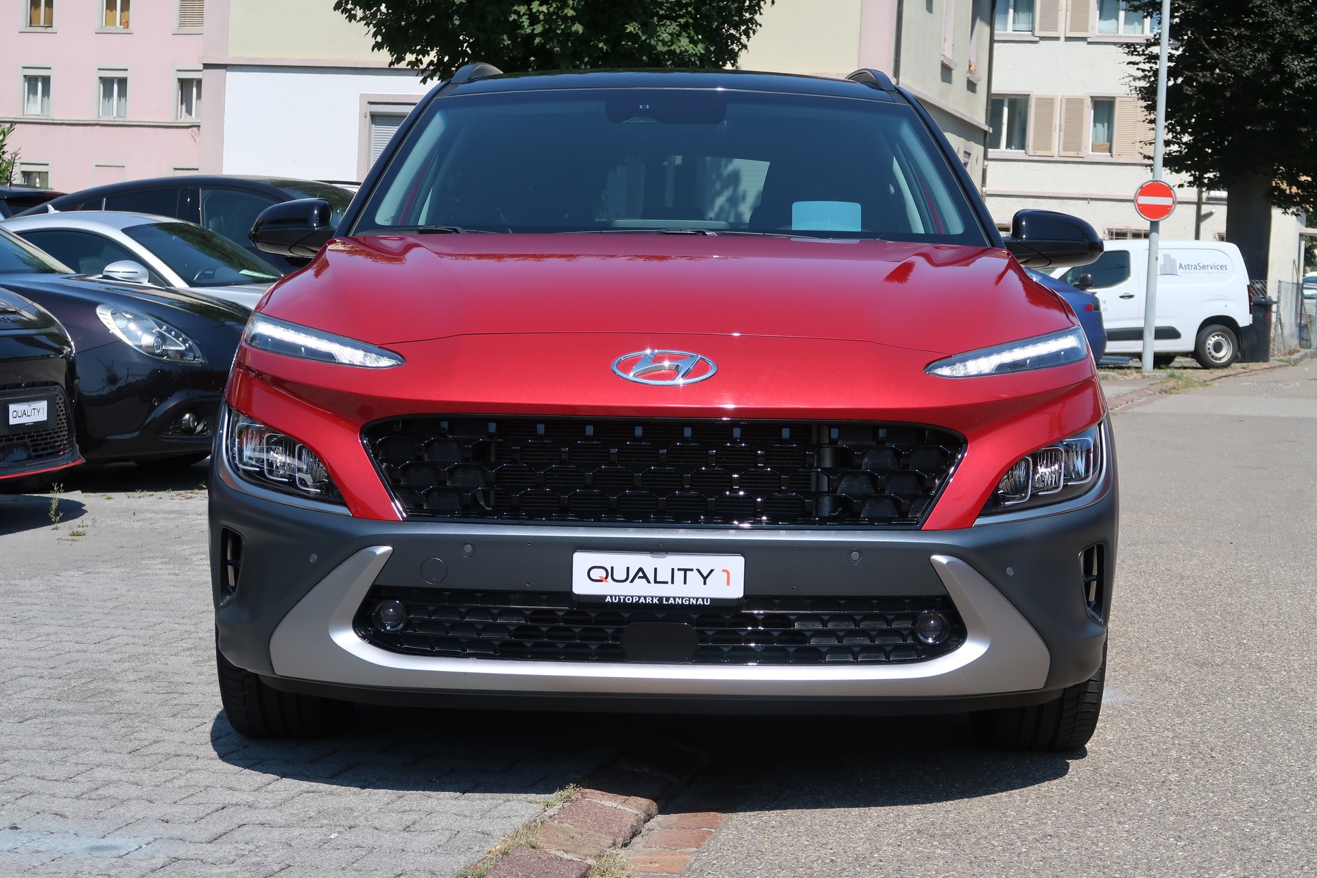 HYUNDAI Kona 1.6 T-GDi Amplia 4WD DCT-showroom-element-1
