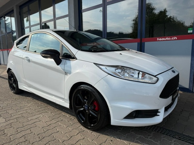 FORD Fiesta 1.6 SCTi ST-2 black&white-image-0