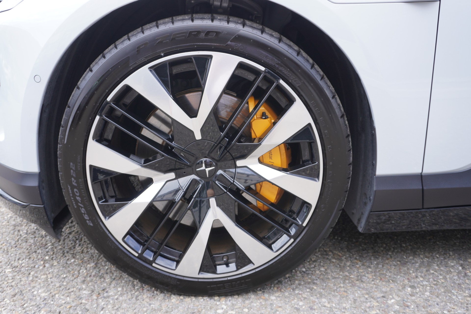 POLESTAR Polestar 4 Long Range Dual 100kWh-image-8