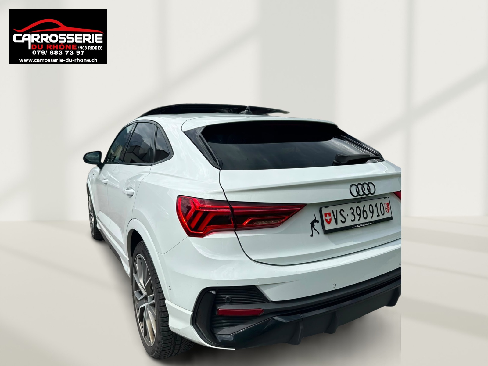 AUDI Q3 Sportback 45 TFSI S line quattro S-tronic-image-2