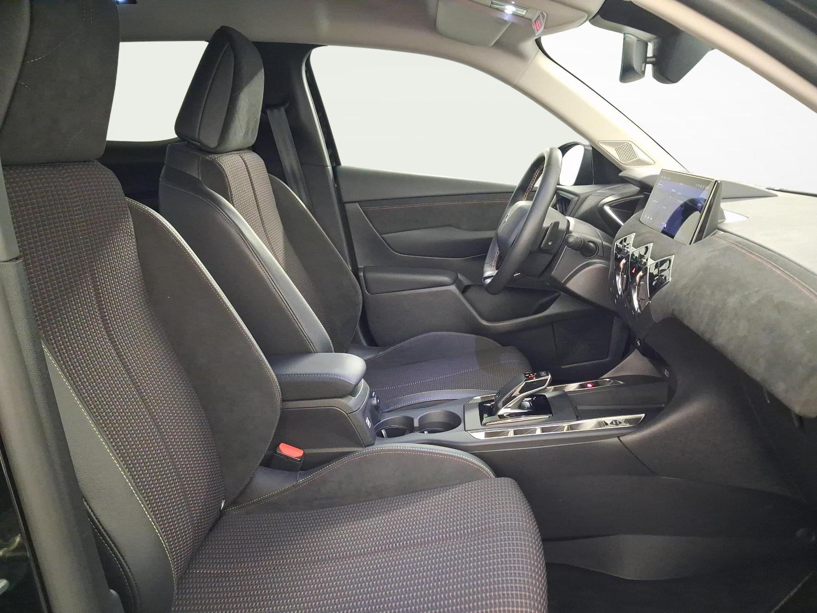 DS AUTOMOBILES 3 Crossback 1.2 PureTech 130 Ligne Noire-image-9