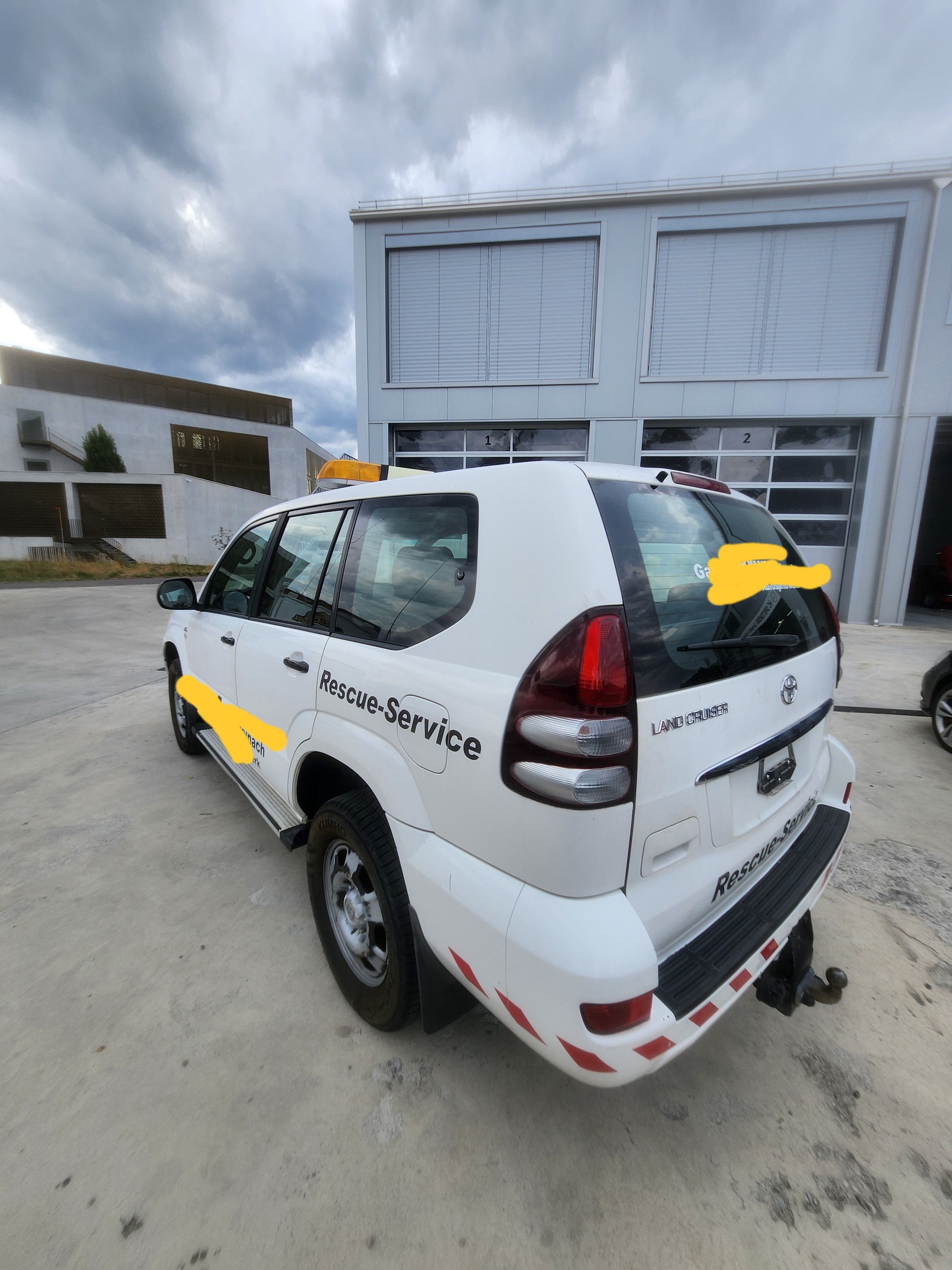 TOYOTA Land Cruiser 3.0 TD Linea Sol Executive-image-5