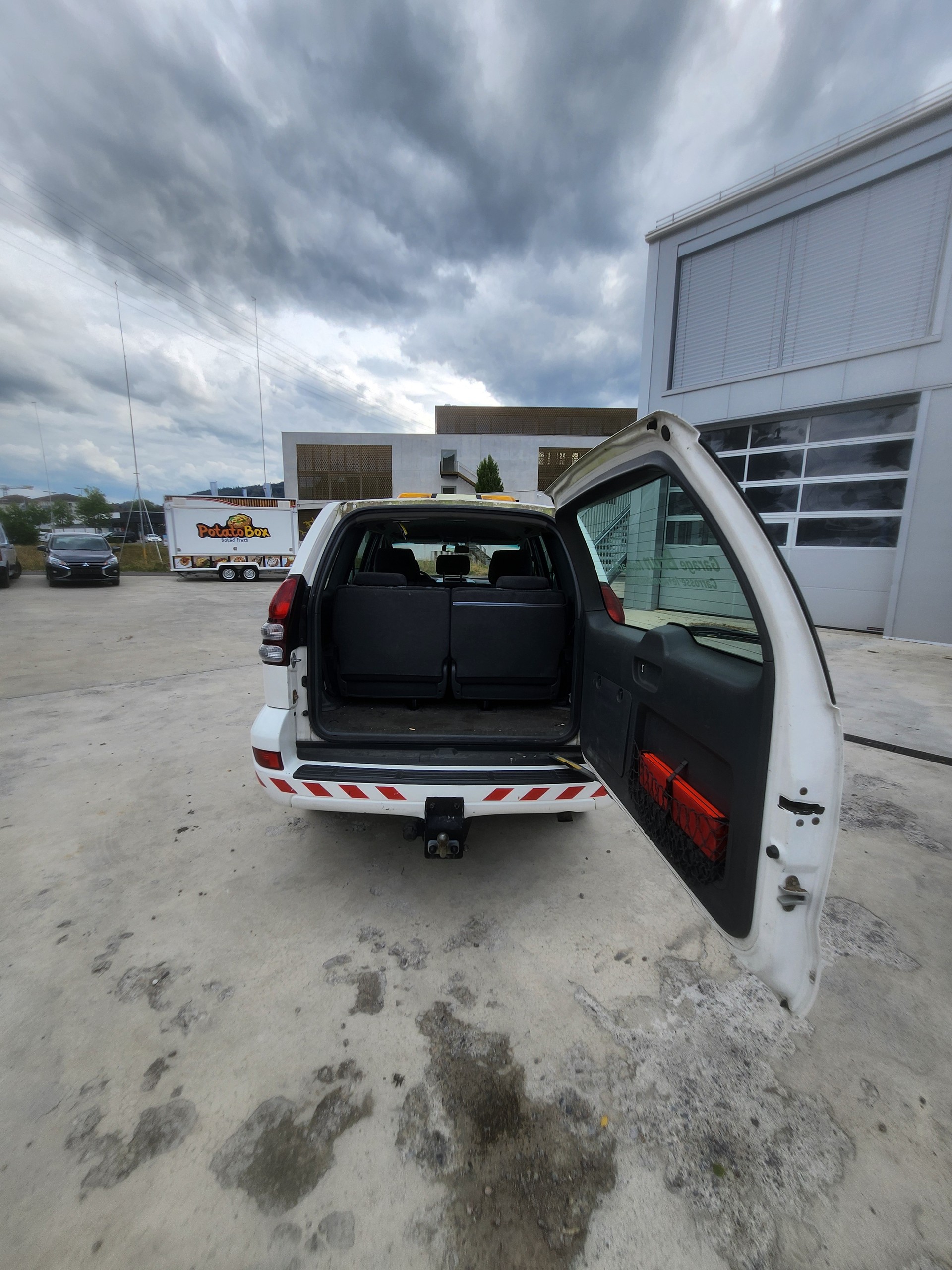 TOYOTA Land Cruiser 3.0 TD Linea Sol Executive-image-4