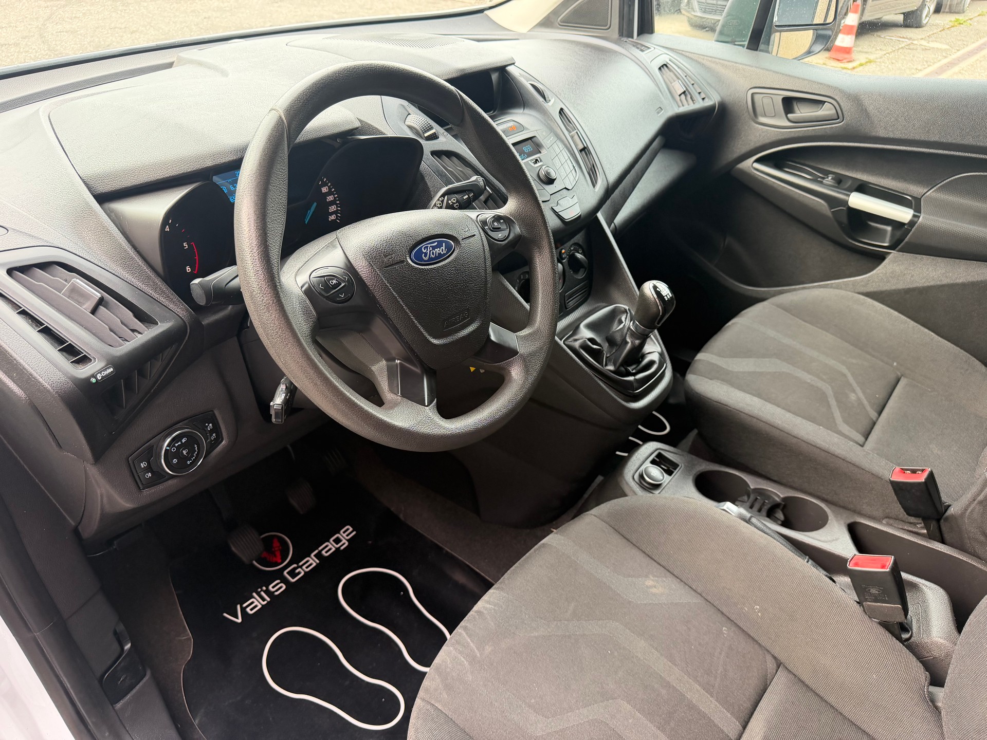 FORD Transit Connect Combi T220 1.5 TDCi Trend-image-7