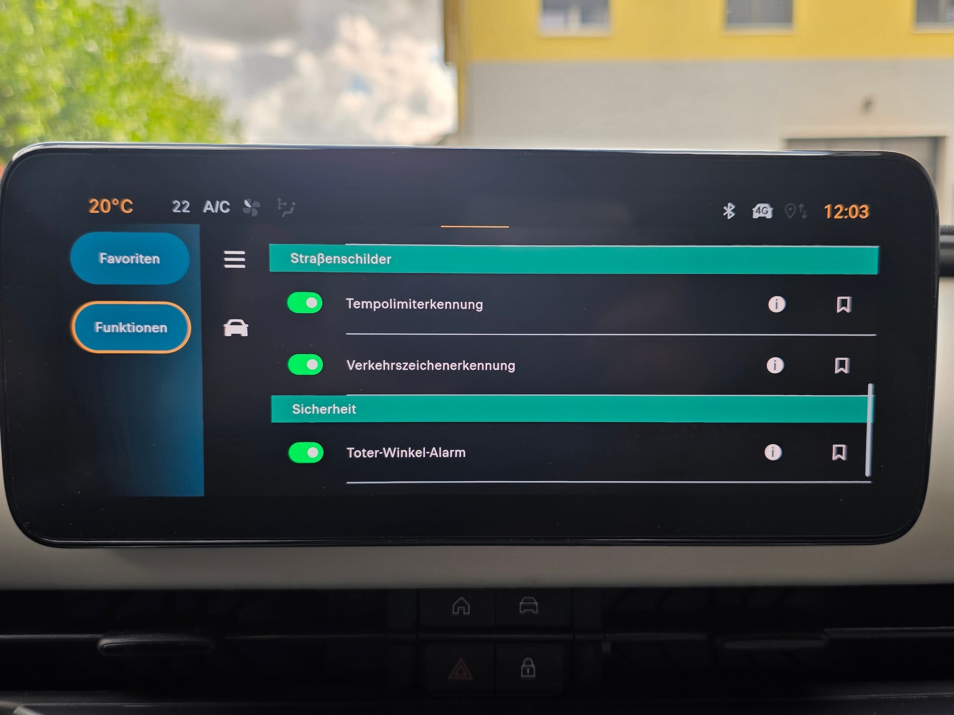 FIAT 600e La Prima ** VOLLAUSSTATTUNG- MASSAGE SITZ- 360° KAMERA- ASSISTENZ PAKET- KEYLESS -GARANTIE AUF BATT. BIS 04.2032-image-19