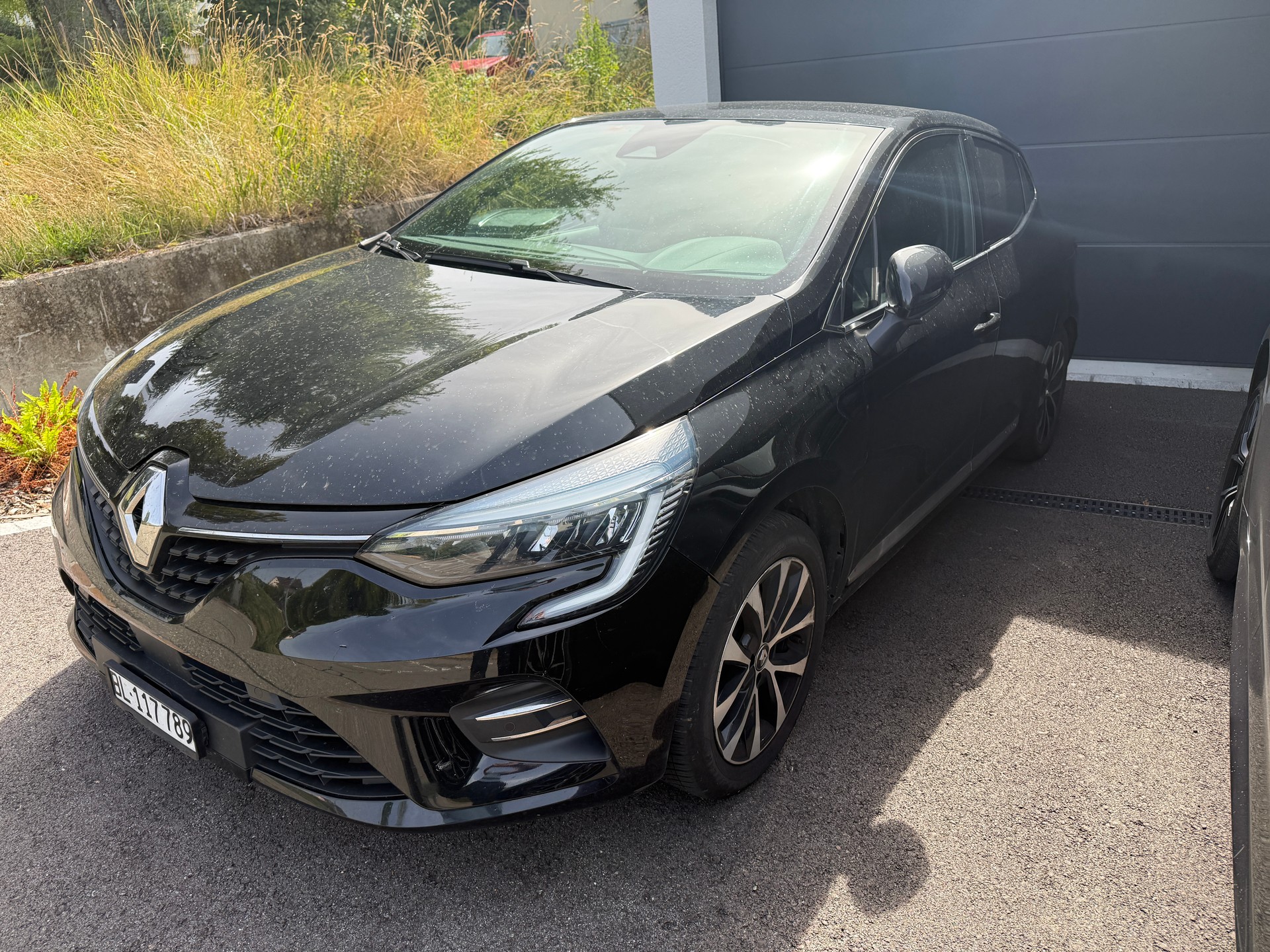 RENAULT Clio 1.6 E-Tech Intens-image-0