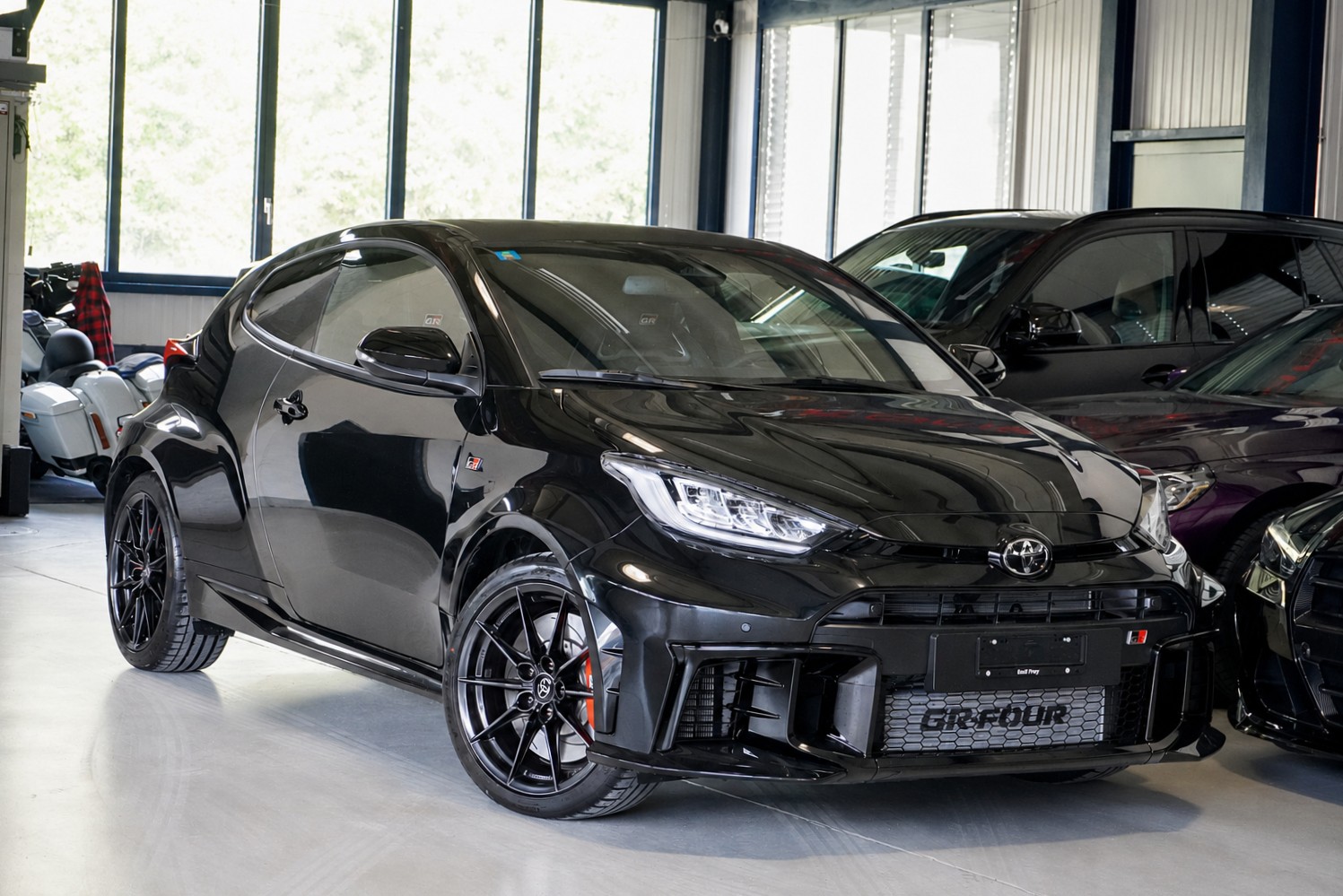 TOYOTA Yaris 1.6 GR Sport-image-0