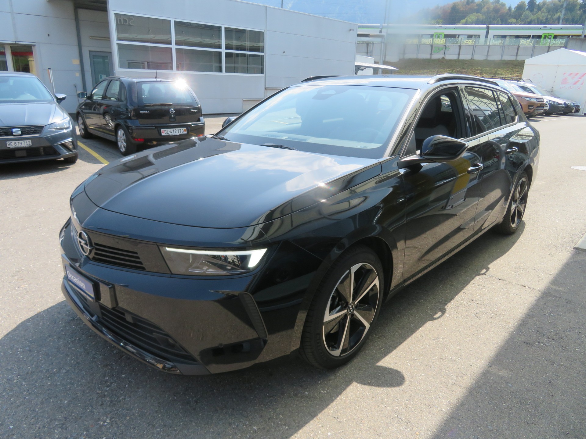 OPEL Astra Sports Tourer 1.2i Turbo Edition A