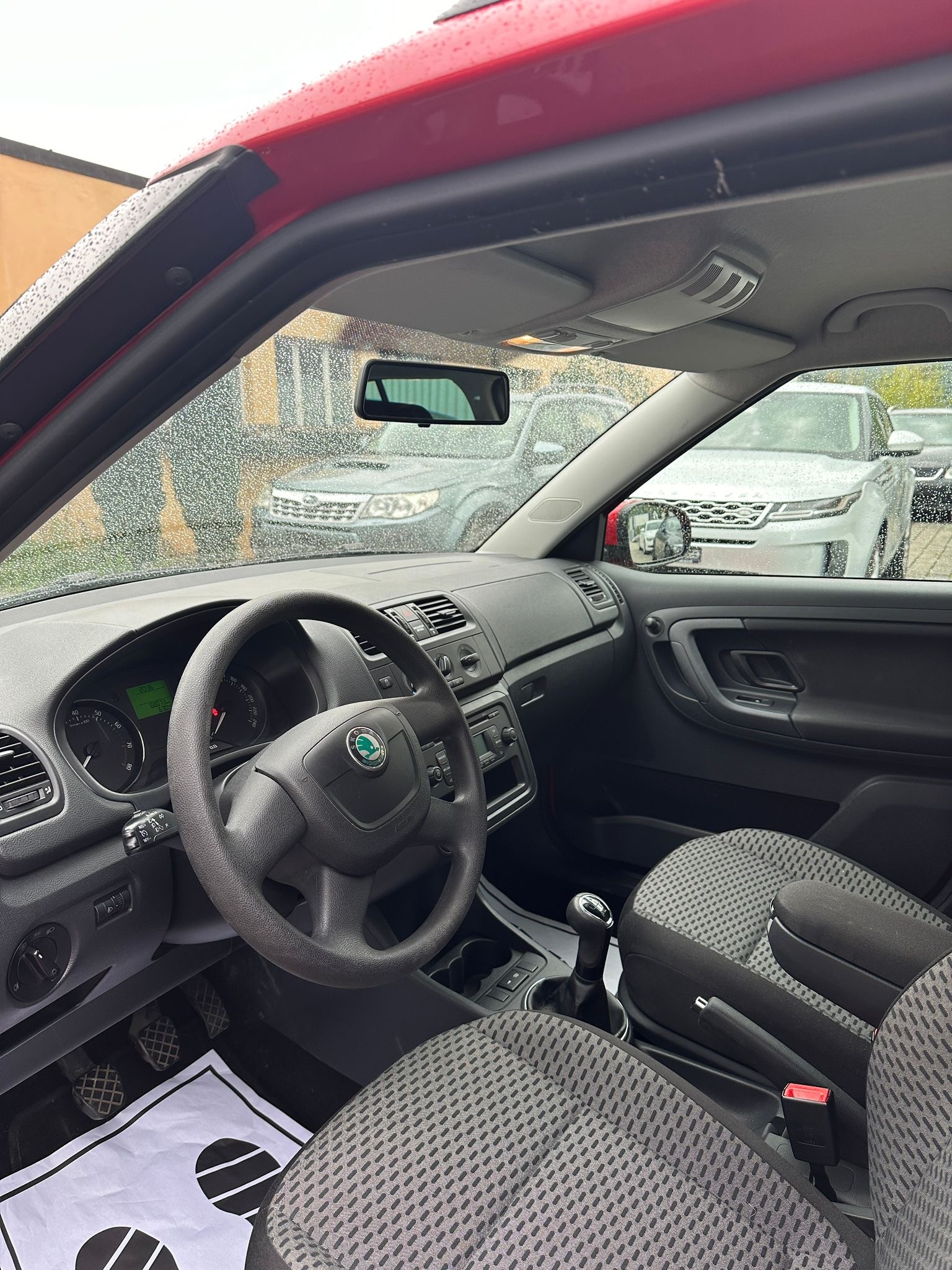 SKODA Fabia 1.2 TSI Family-image-6