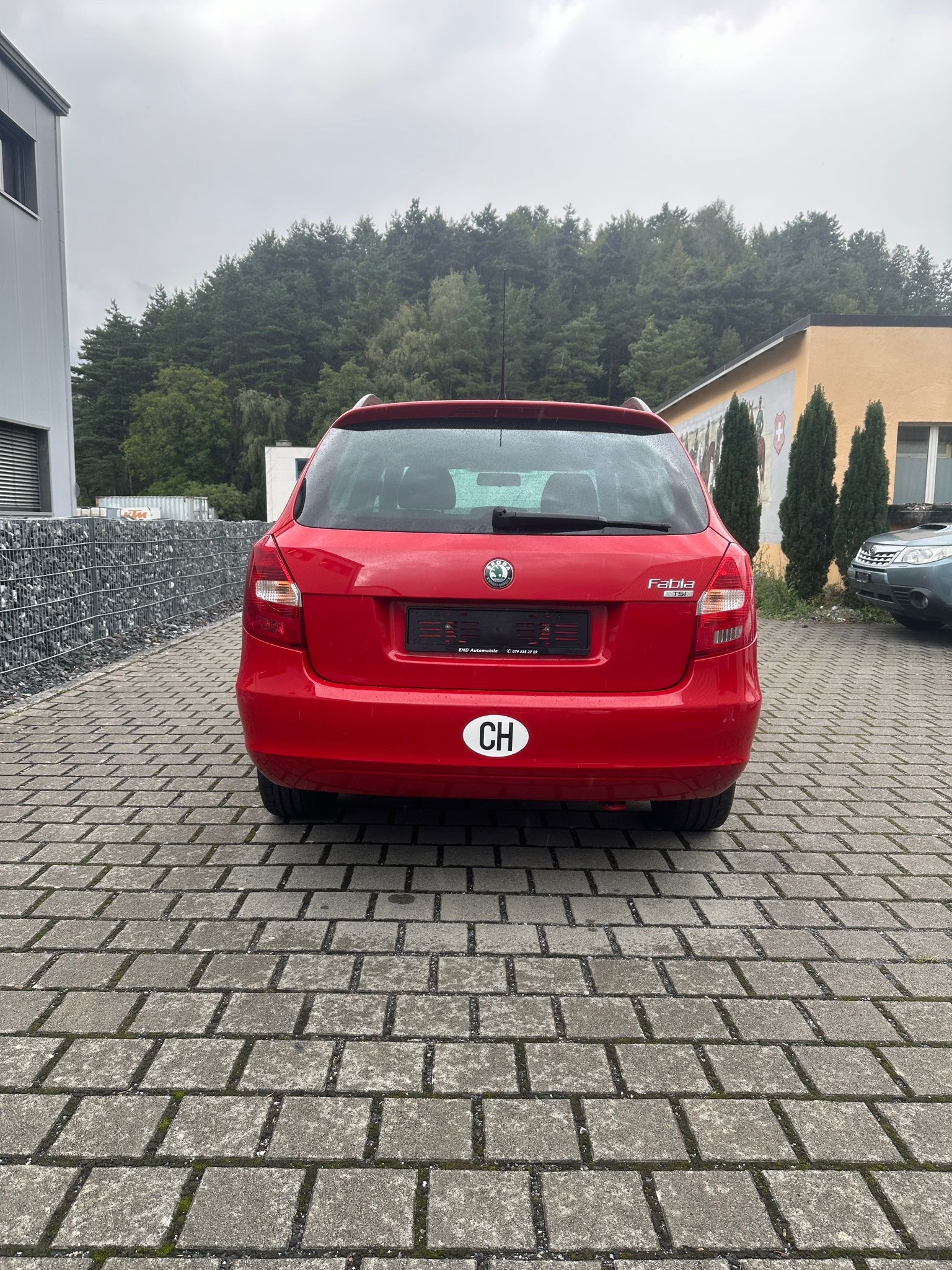 SKODA Fabia 1.2 TSI Family-image-3