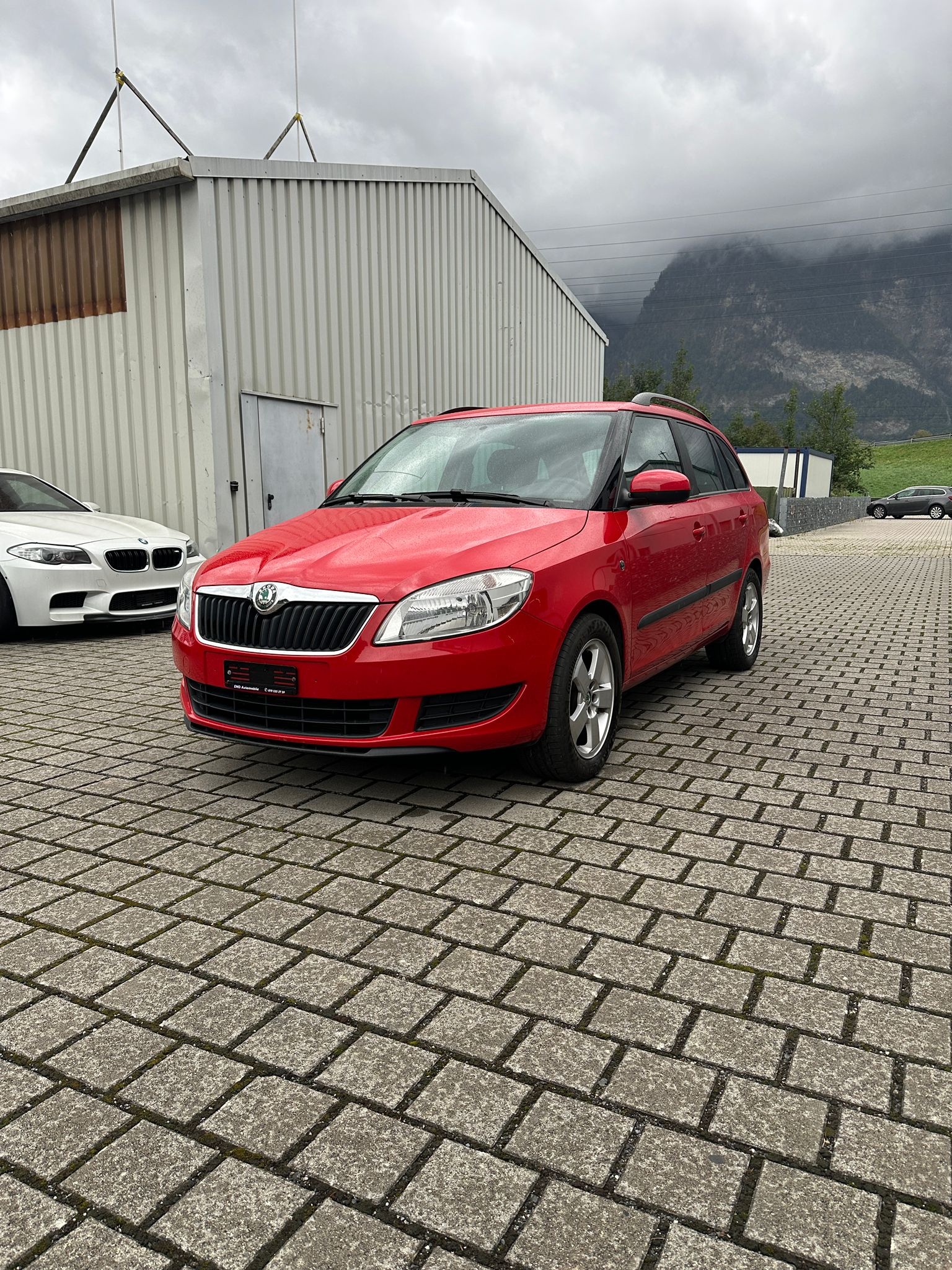 SKODA Fabia 1.2 TSI Family-image-2