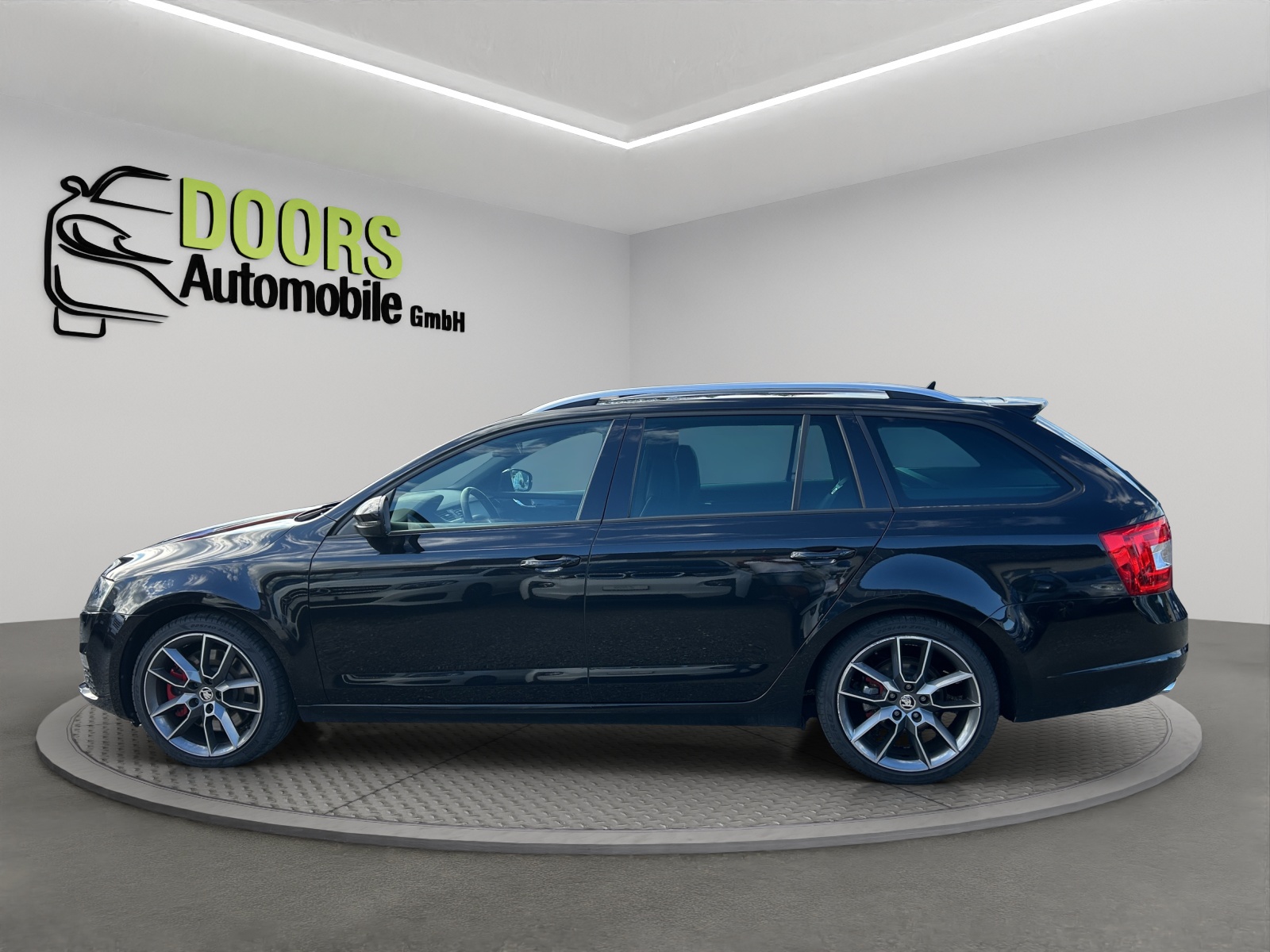 SKODA Octavia Combi 2.0 TSI RS-image-7