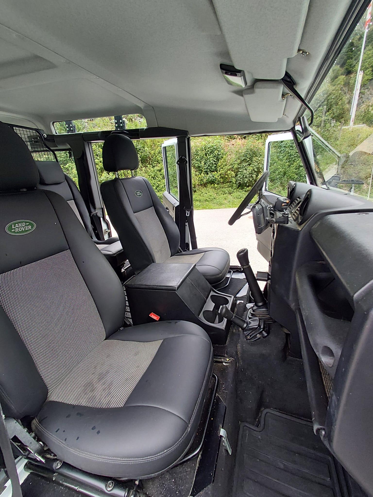LAND ROVER Defender 110 2.4 Tdi SW-image-8