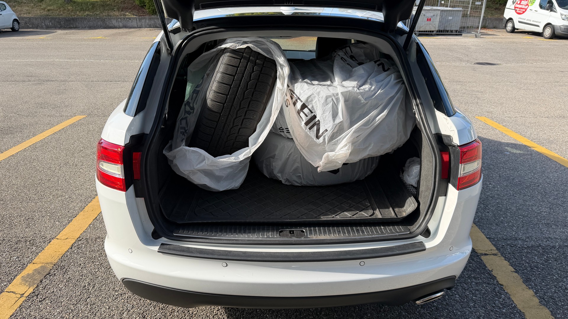 JAGUAR Sportback-image-5