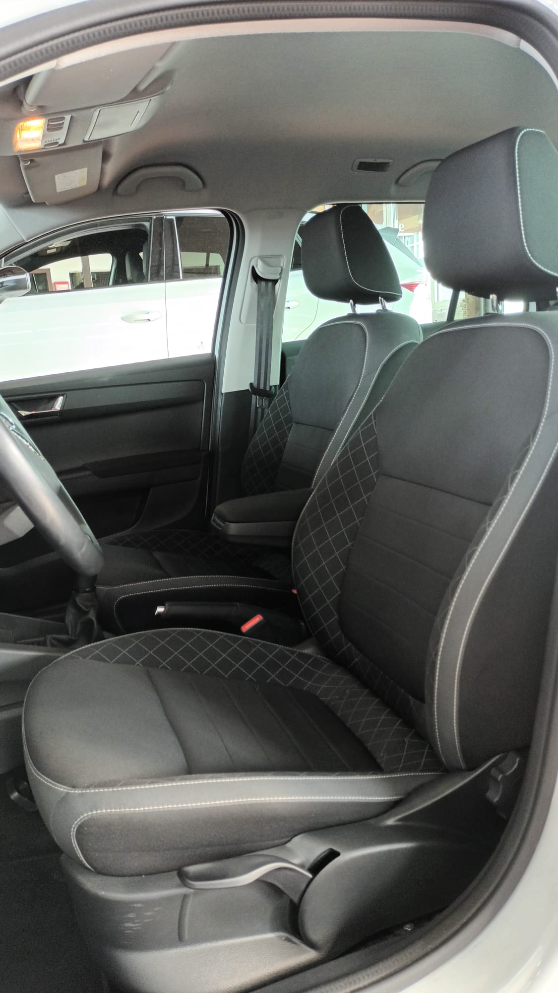 SKODA Fabia Combi 1.0 TSI Ambition-image-11