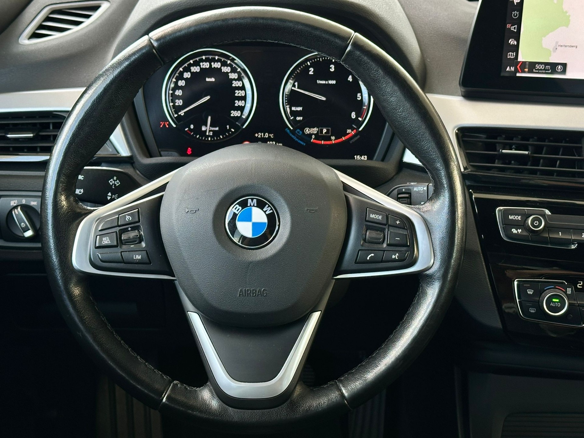 BMW X1 sDrive 18d Steptronic * CH-Fahrzeug *-image-10