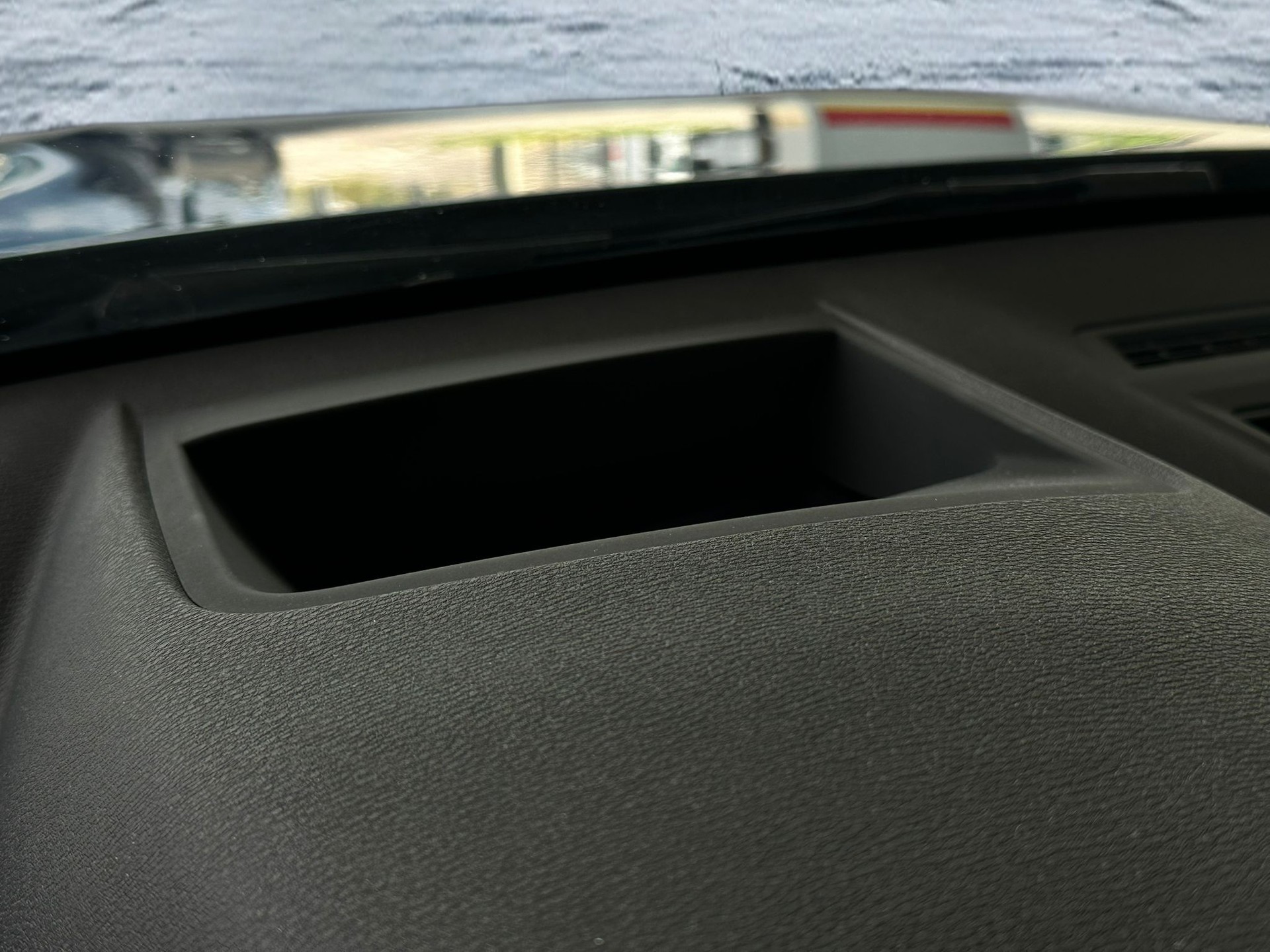 BMW X1 sDrive 18d Steptronic * CH-Fahrzeug *-image-7