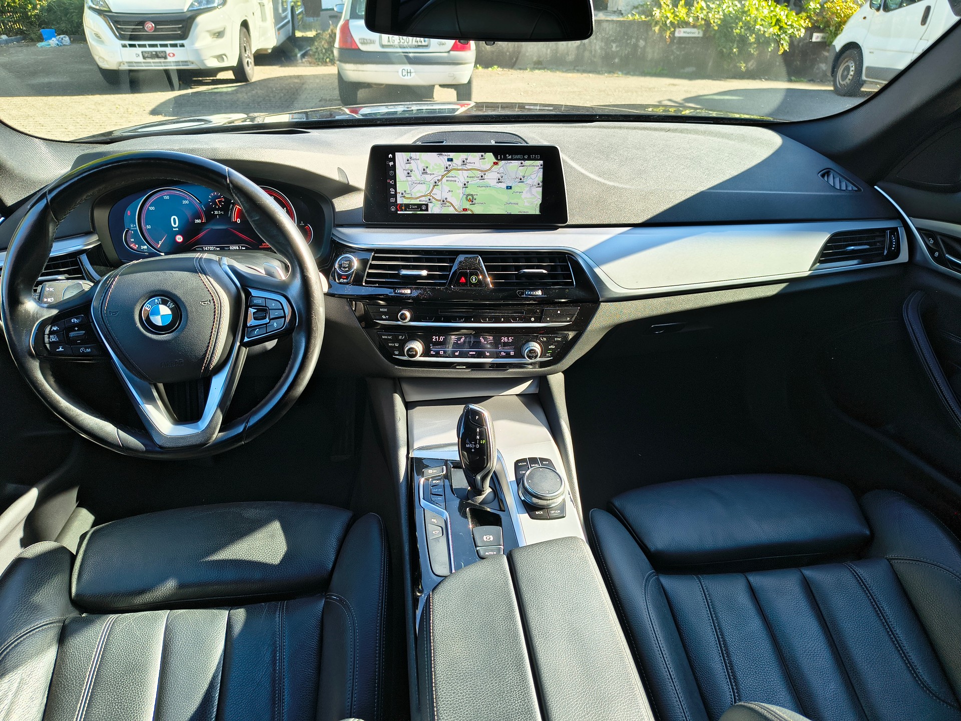 BMW 520d xDrive paddles-image-3