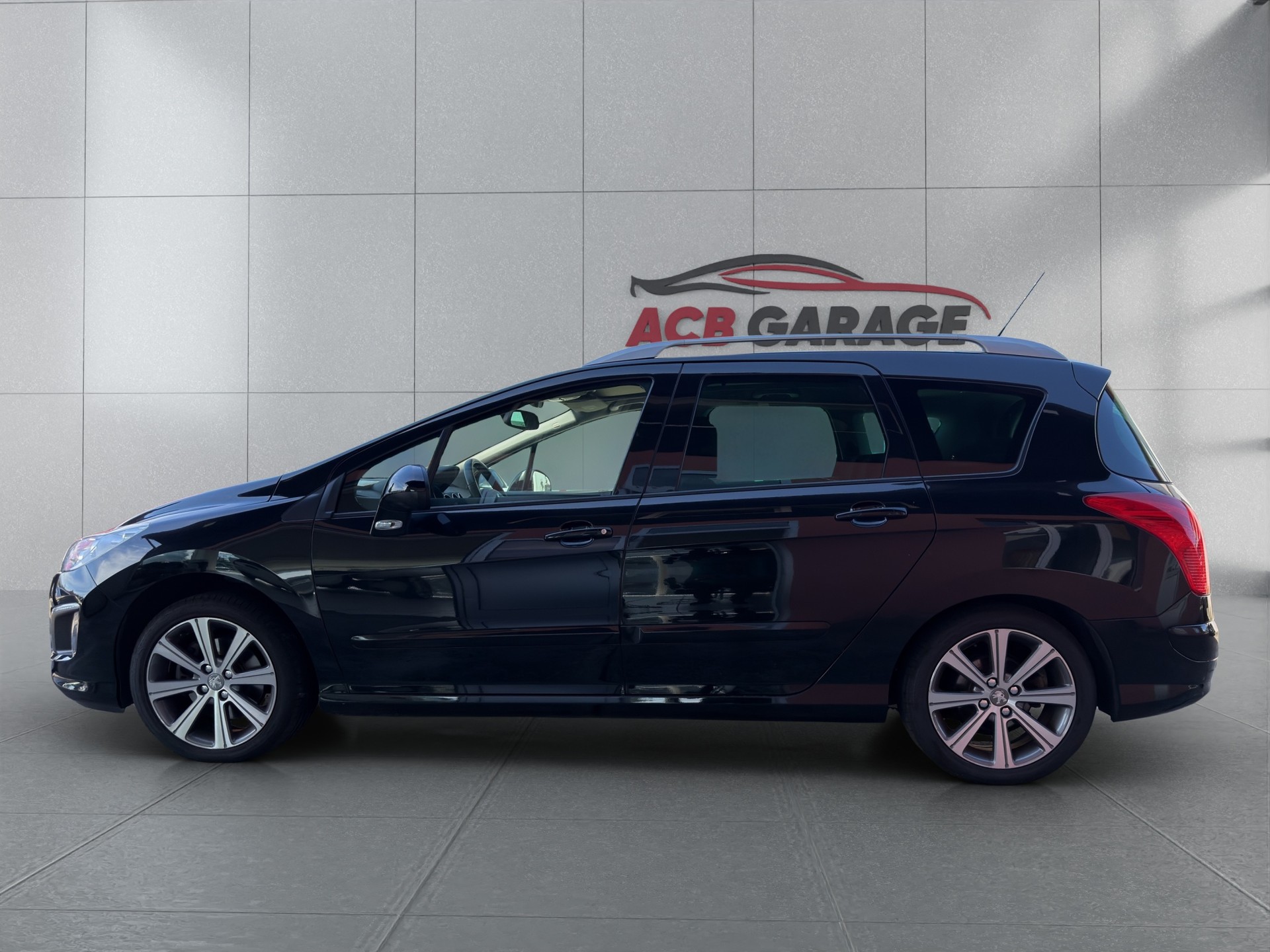PEUGEOT 308-image-3