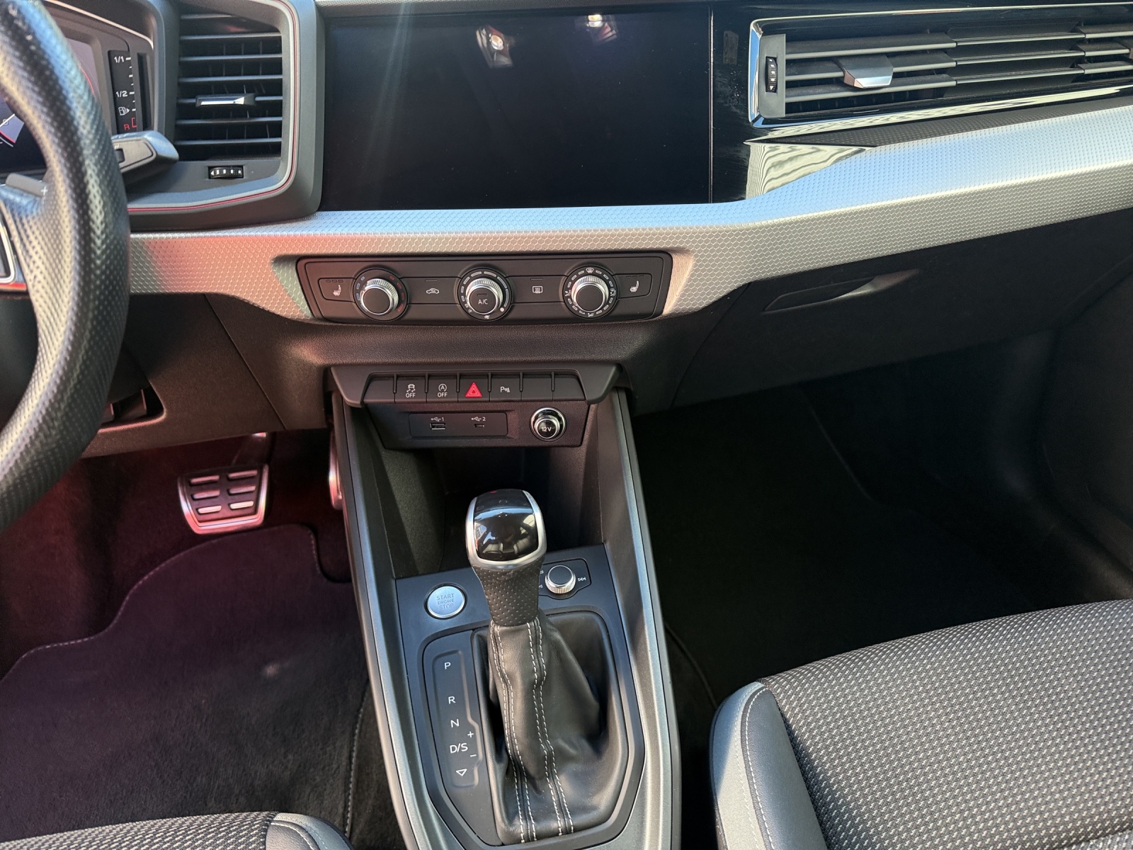AUDI A1 Sportback 35 TFSI S Line S-tronic-image-10