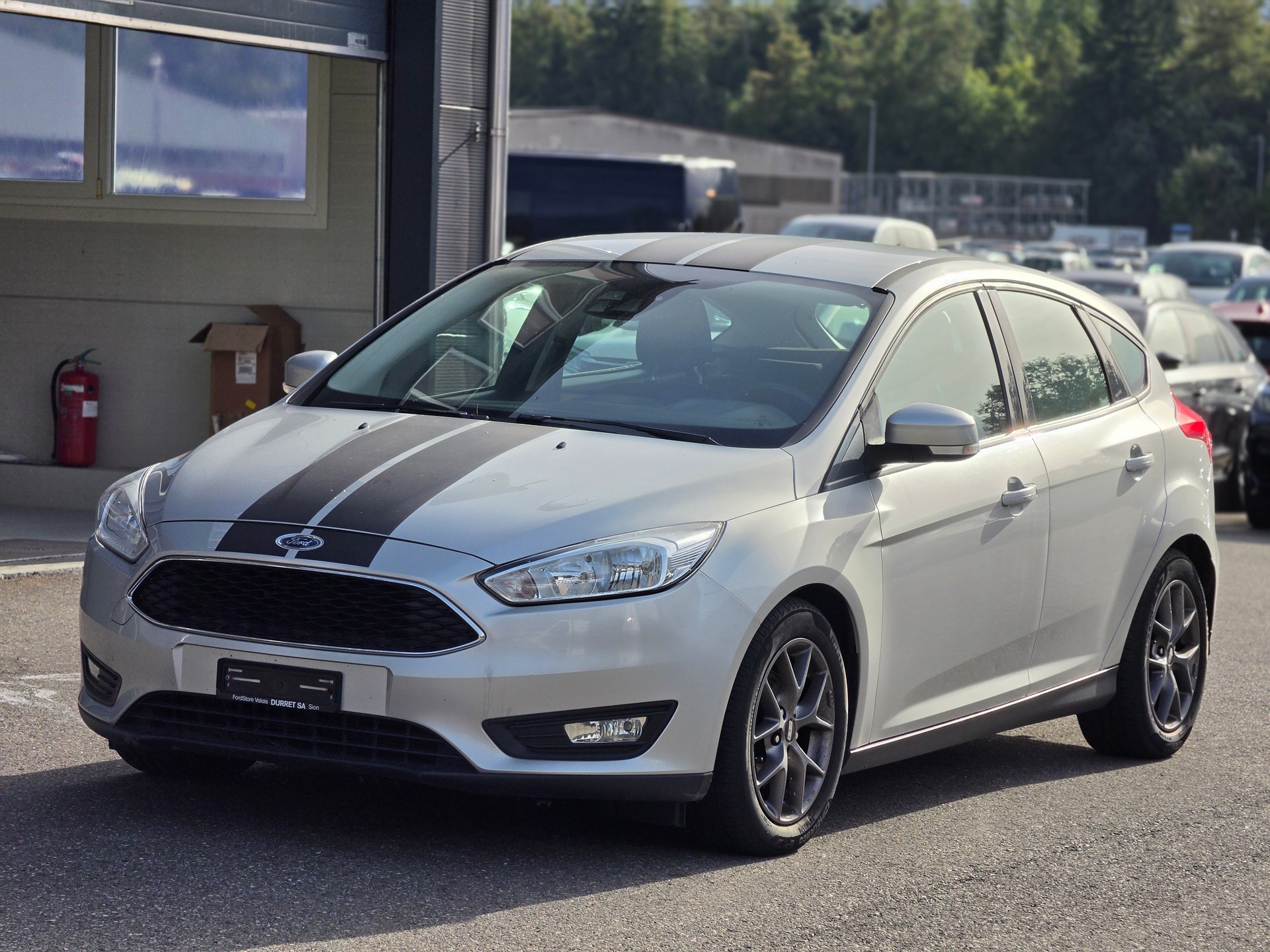 FORD Focus 1.0 SCTi Titanium-image-2