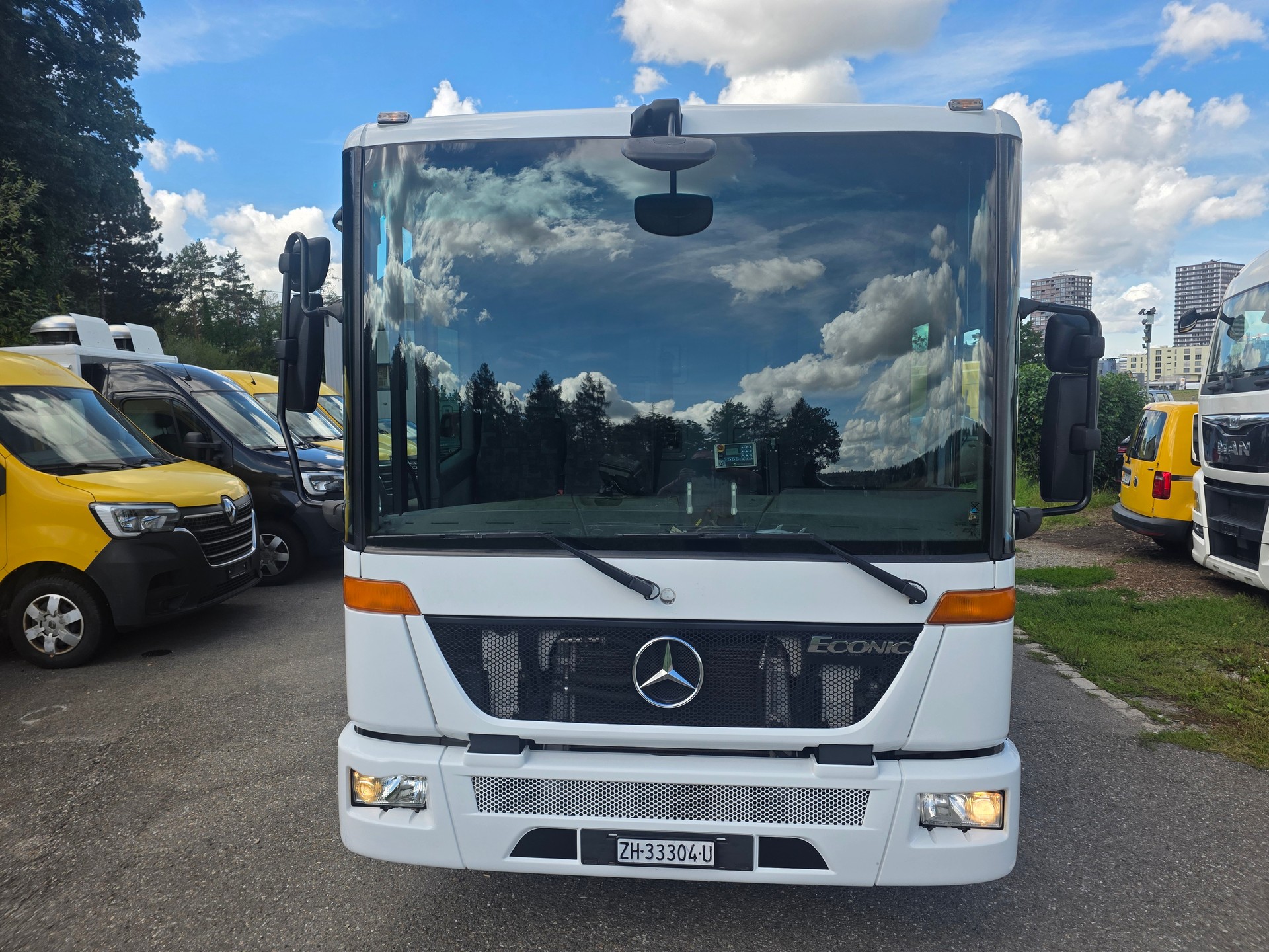 MERCEDES-BENZ Econic