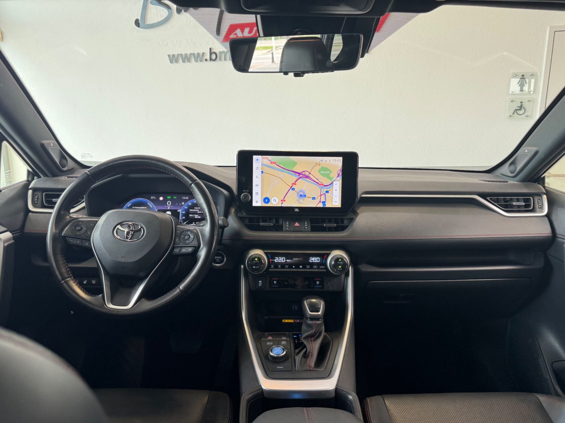 TOYOTA RAV 4 RAV-4 2.5 PHEV Platinum-image-25