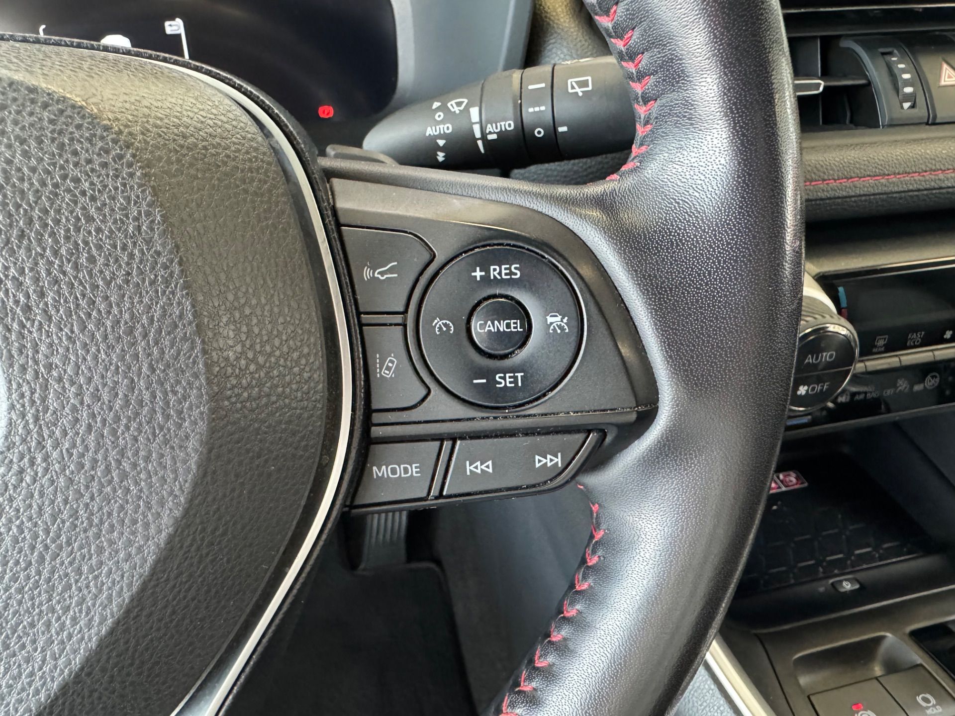 TOYOTA RAV 4 RAV-4 2.5 PHEV Platinum-image-11