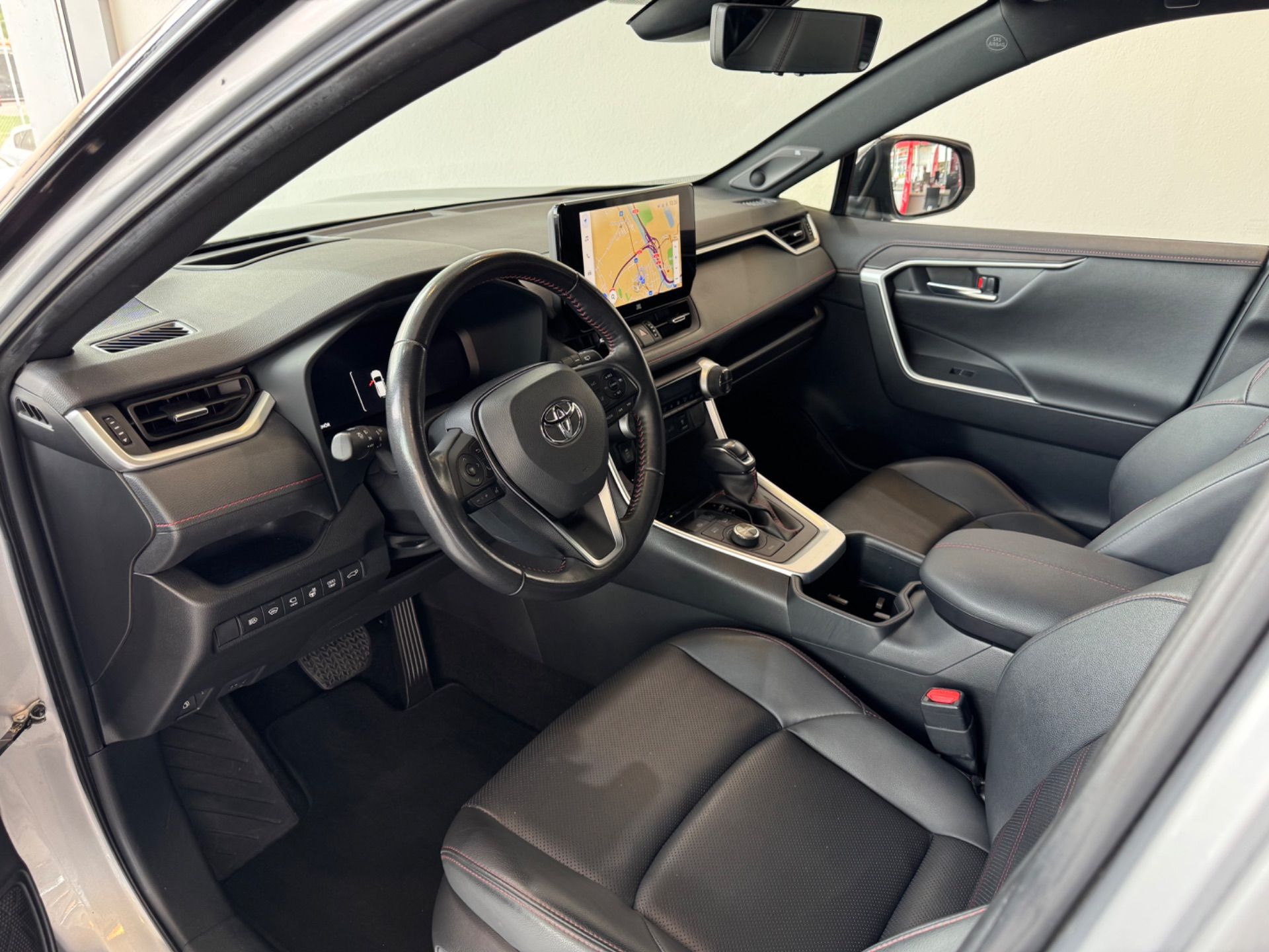 TOYOTA RAV 4 RAV-4 2.5 PHEV Platinum-image-9