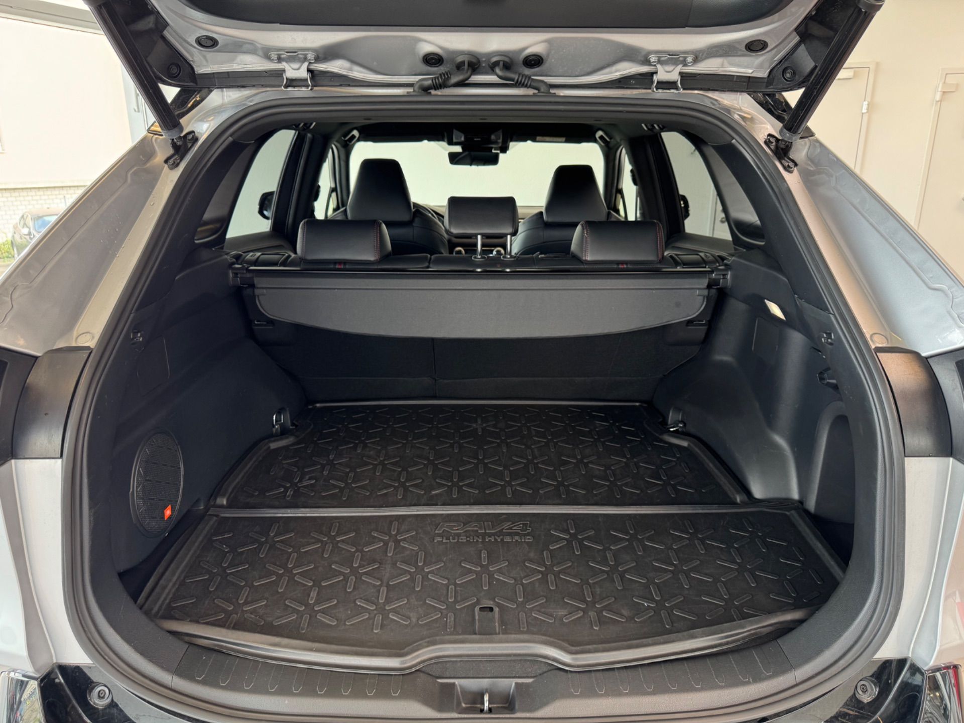TOYOTA RAV 4 RAV-4 2.5 PHEV Platinum-image-27