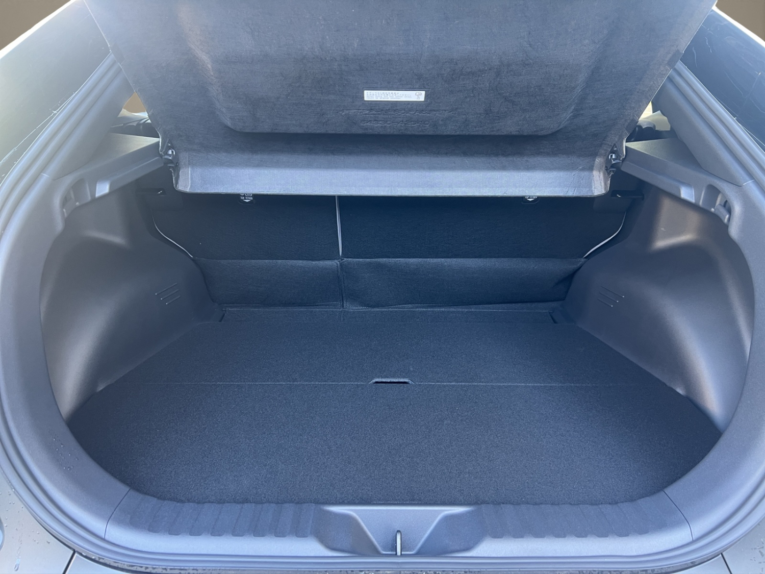 TOYOTA C-HR+ Premium AWD-image-19
