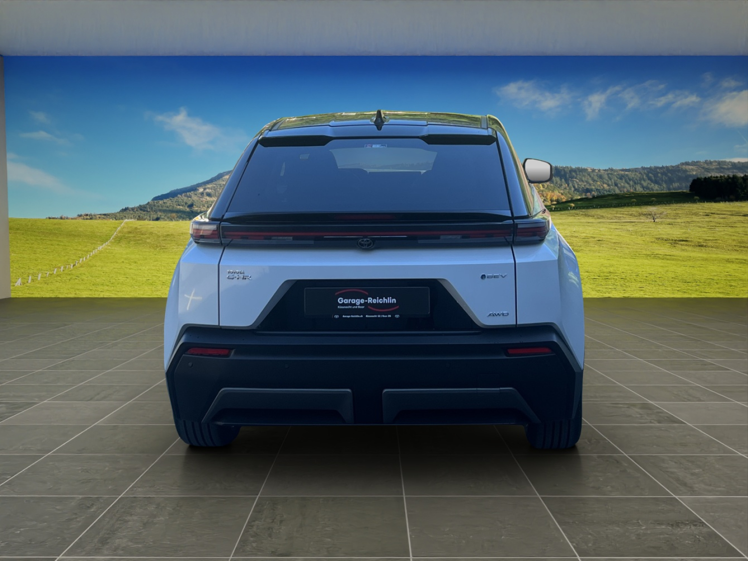 TOYOTA C-HR+ Premium AWD-image-3