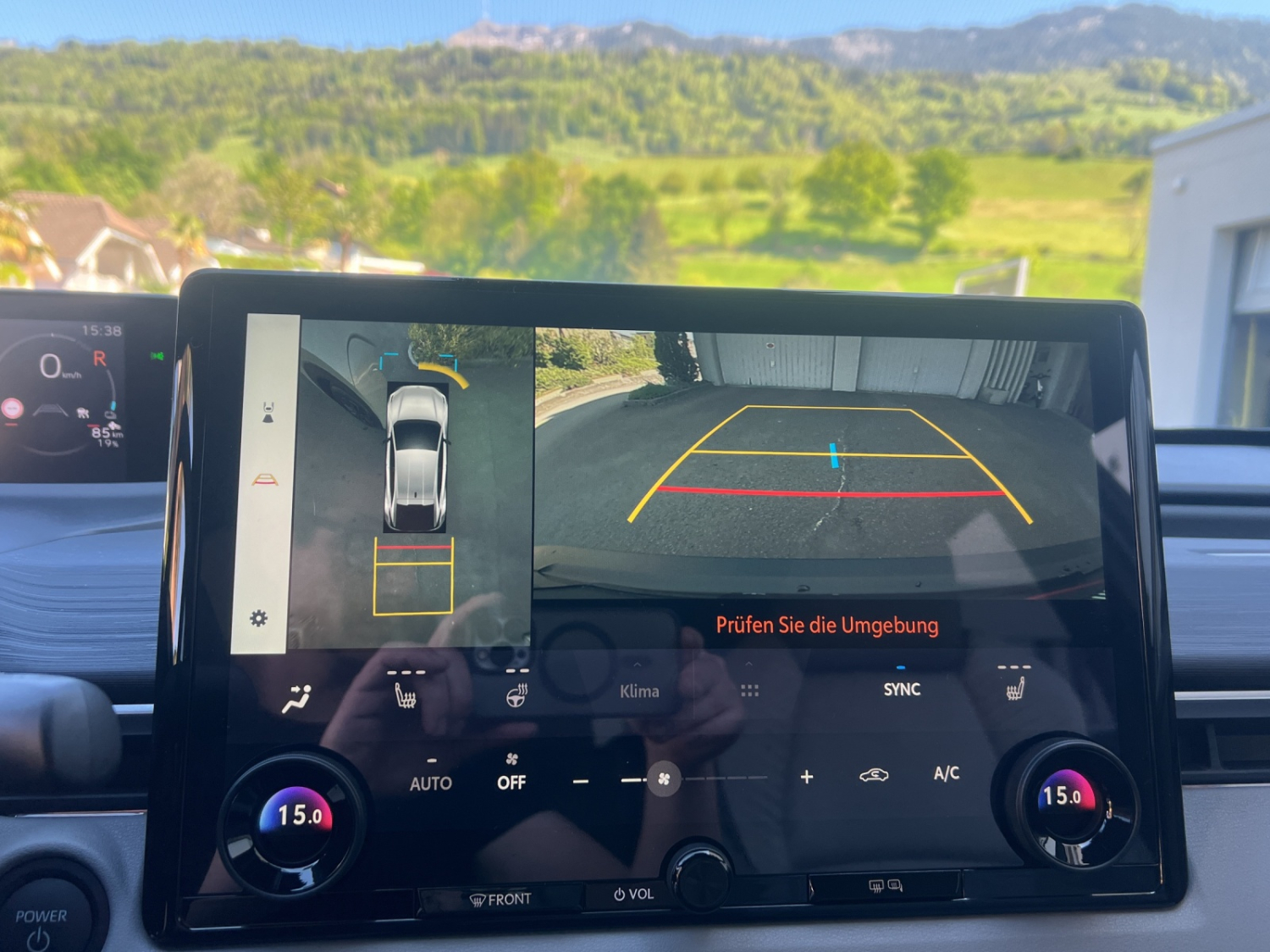TOYOTA C-HR+ Premium AWD-image-11