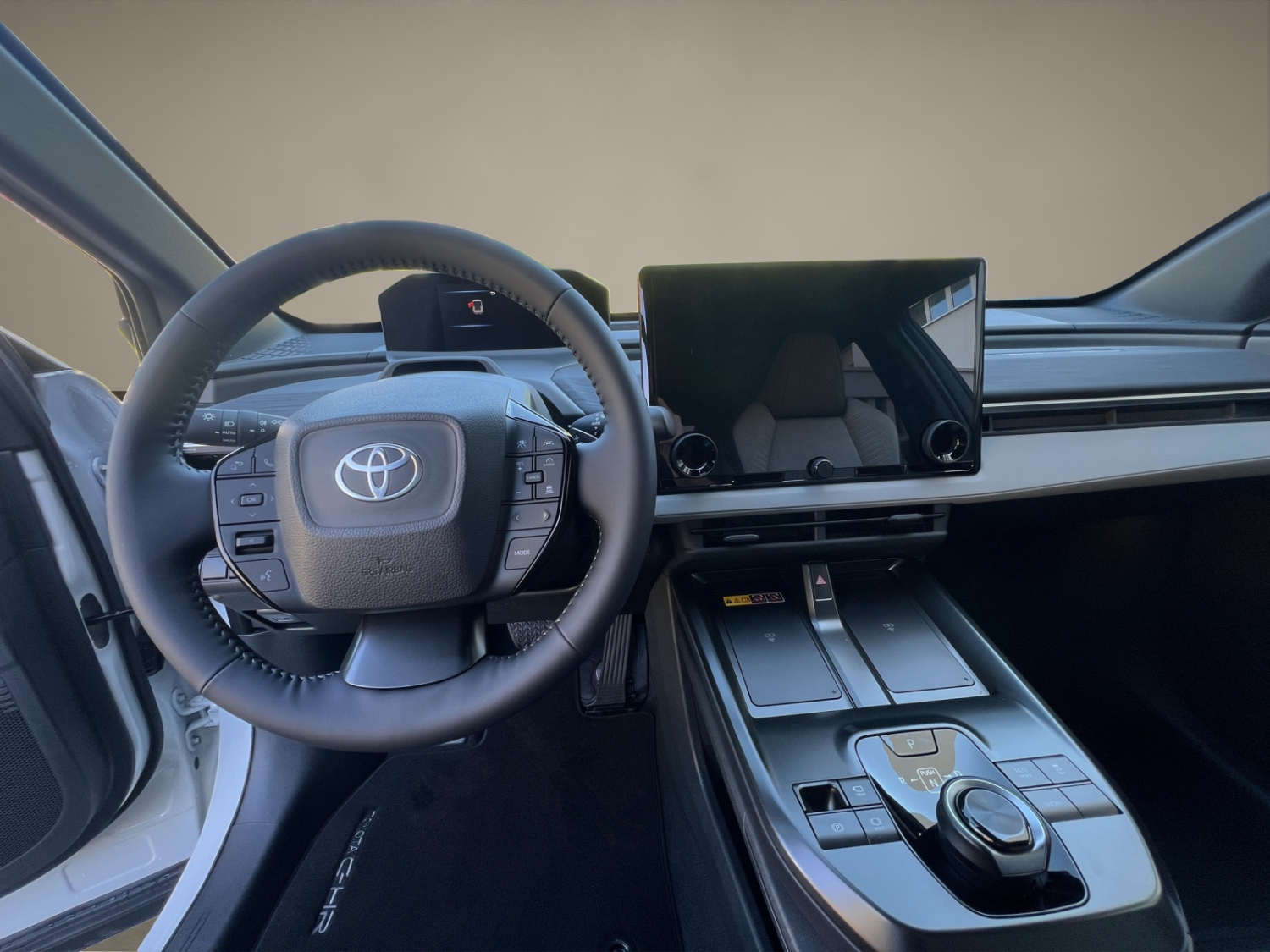TOYOTA C-HR+ Premium AWD-image-9