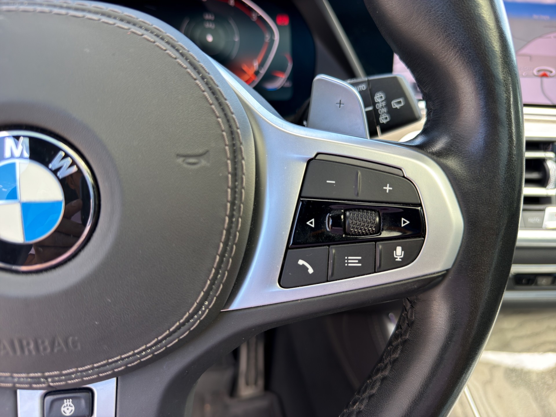 BMW X5 xDrive 30d Steptronic-image-16
