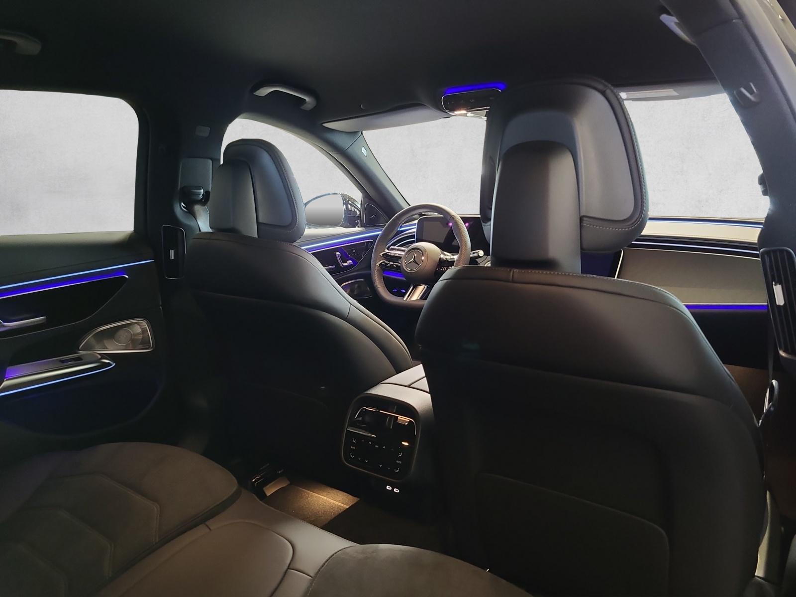 MERCEDES-BENZ E 220 d 4M AMG W214-image-6