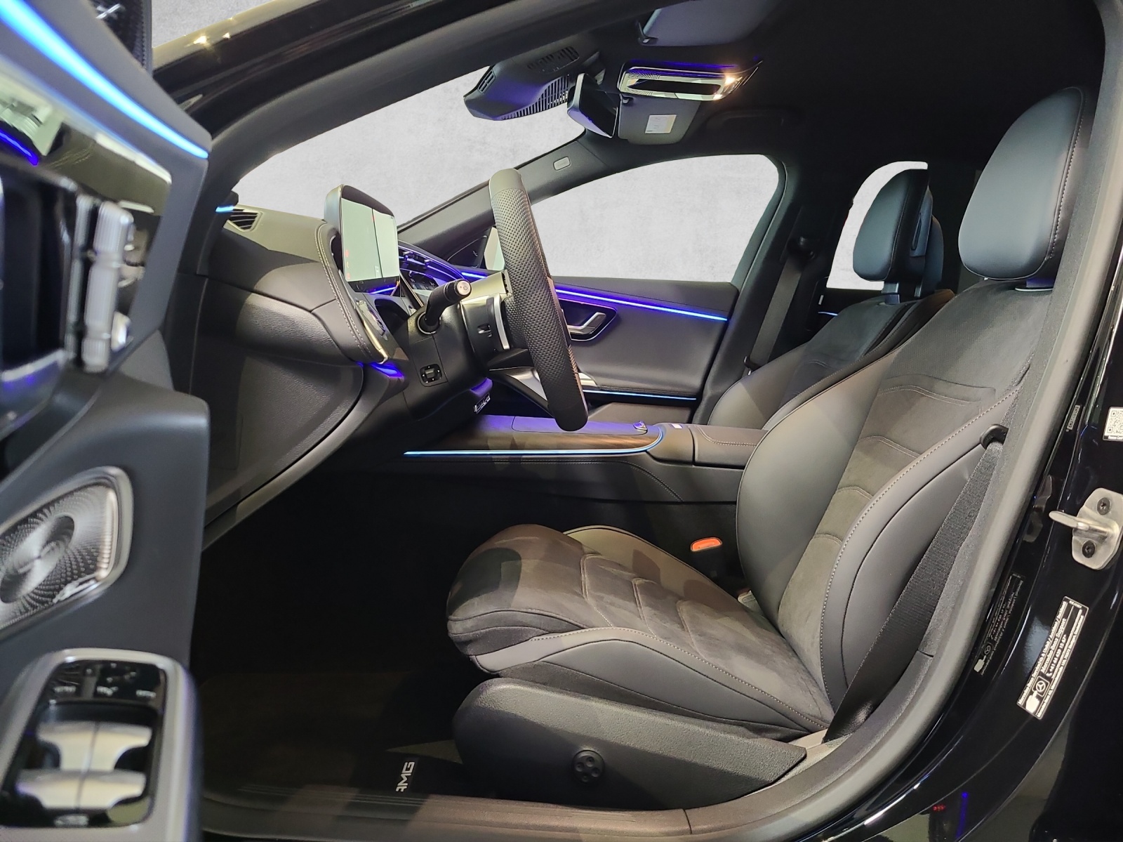 MERCEDES-BENZ E 220 d 4M AMG W214-image-13