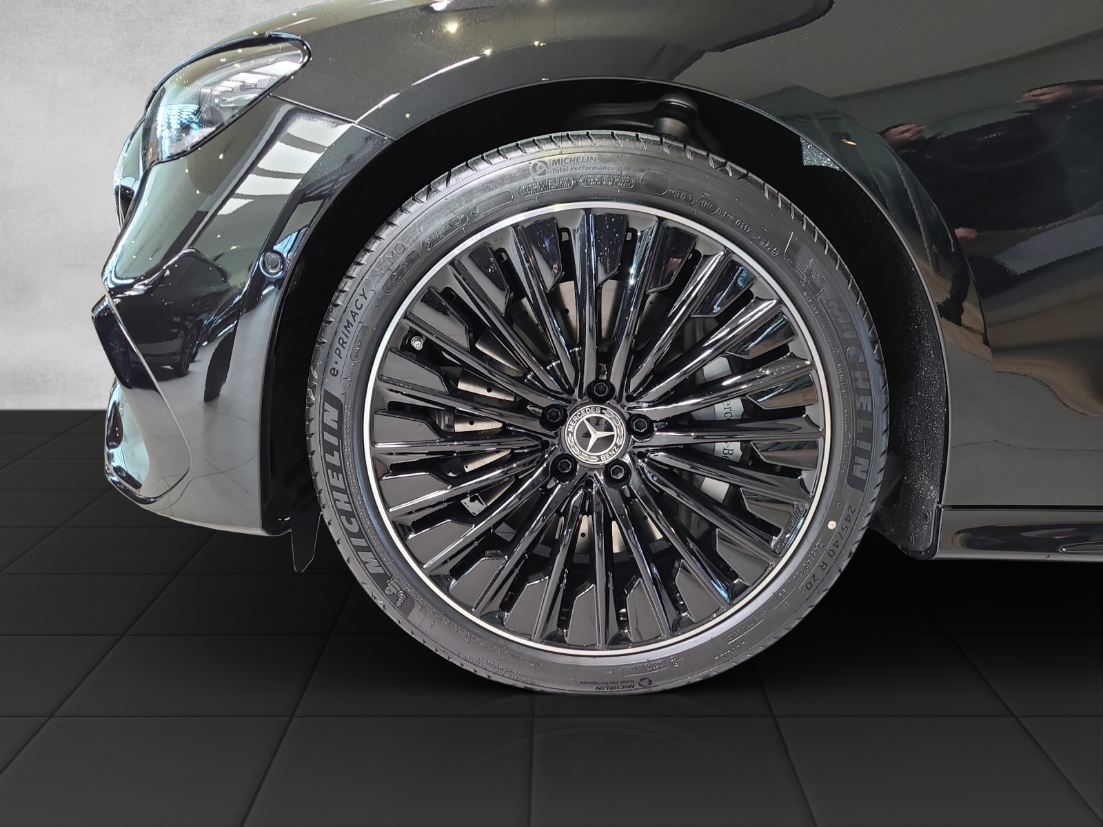 MERCEDES-BENZ E 220 d 4M AMG W214-image-1