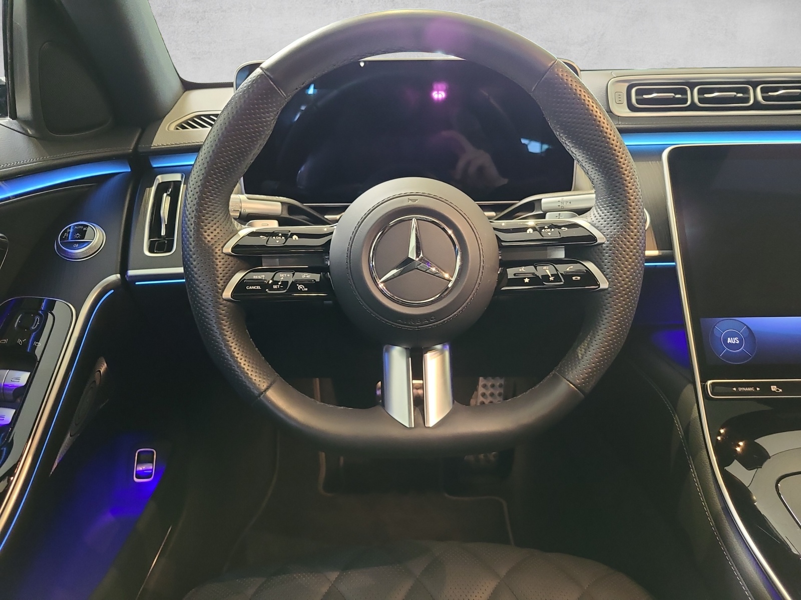 MERCEDES-BENZ S 350 d AMG Line 4M W223-image-4