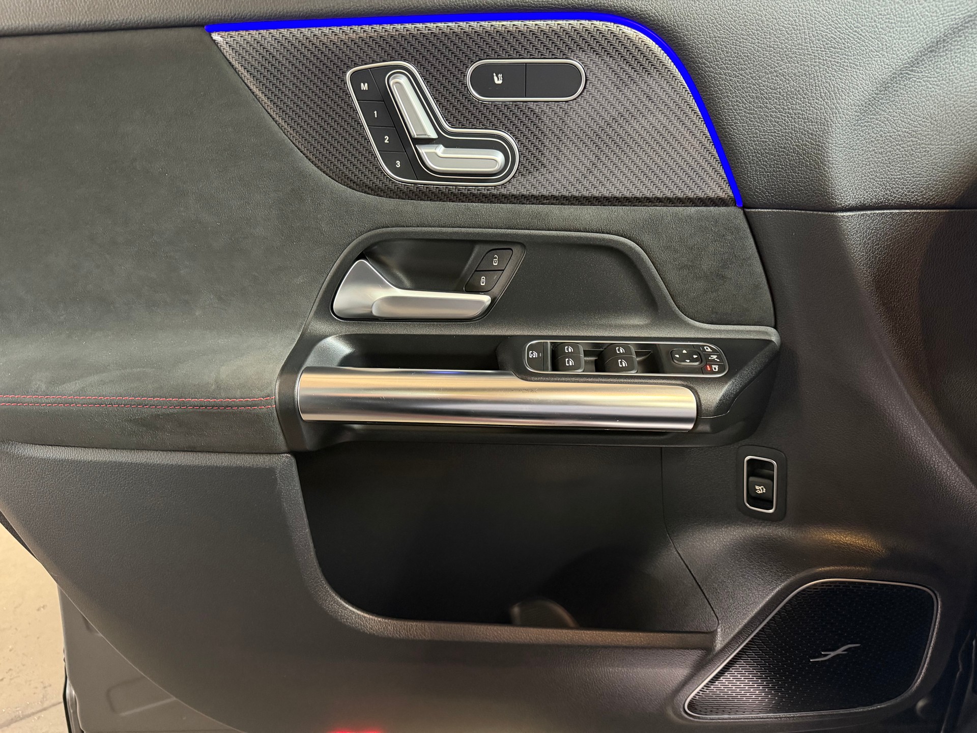 MERCEDES-BENZ GLA 35 AMG 4Matic 8G-Speedshift DCT-image-16