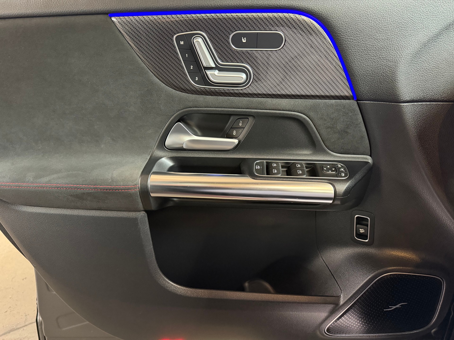 MERCEDES-BENZ GLA 35 AMG 4Matic 8G-Speedshift DCT-image-14