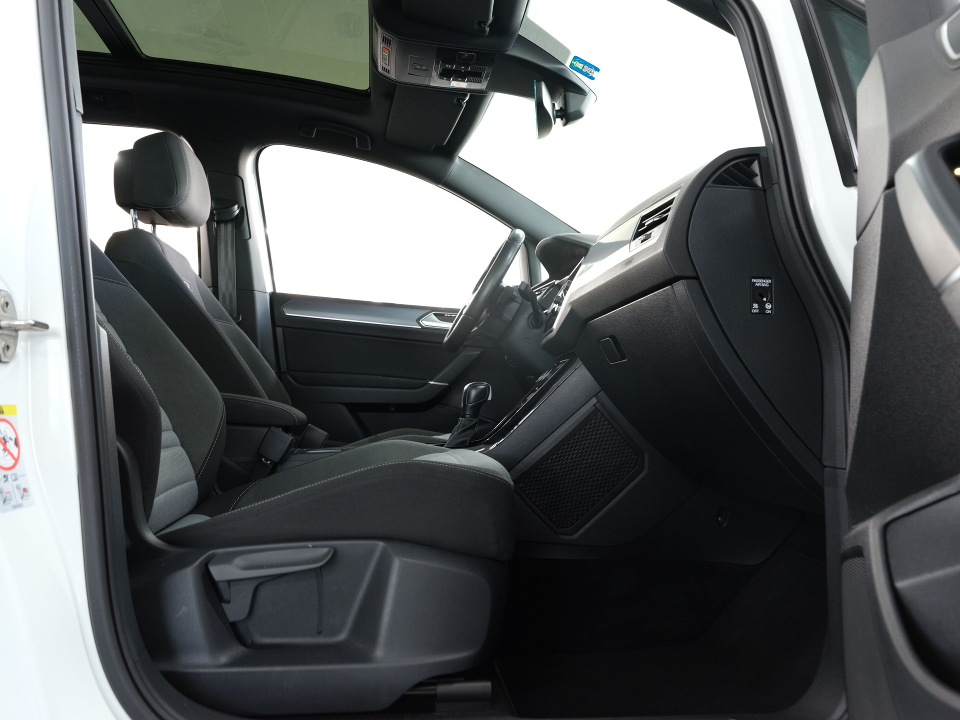 VW Touran 2.0 TDI BlueMotion Technology Highline DSG *R-Line* *Panorama* *Rückfahrkamera*-image-28