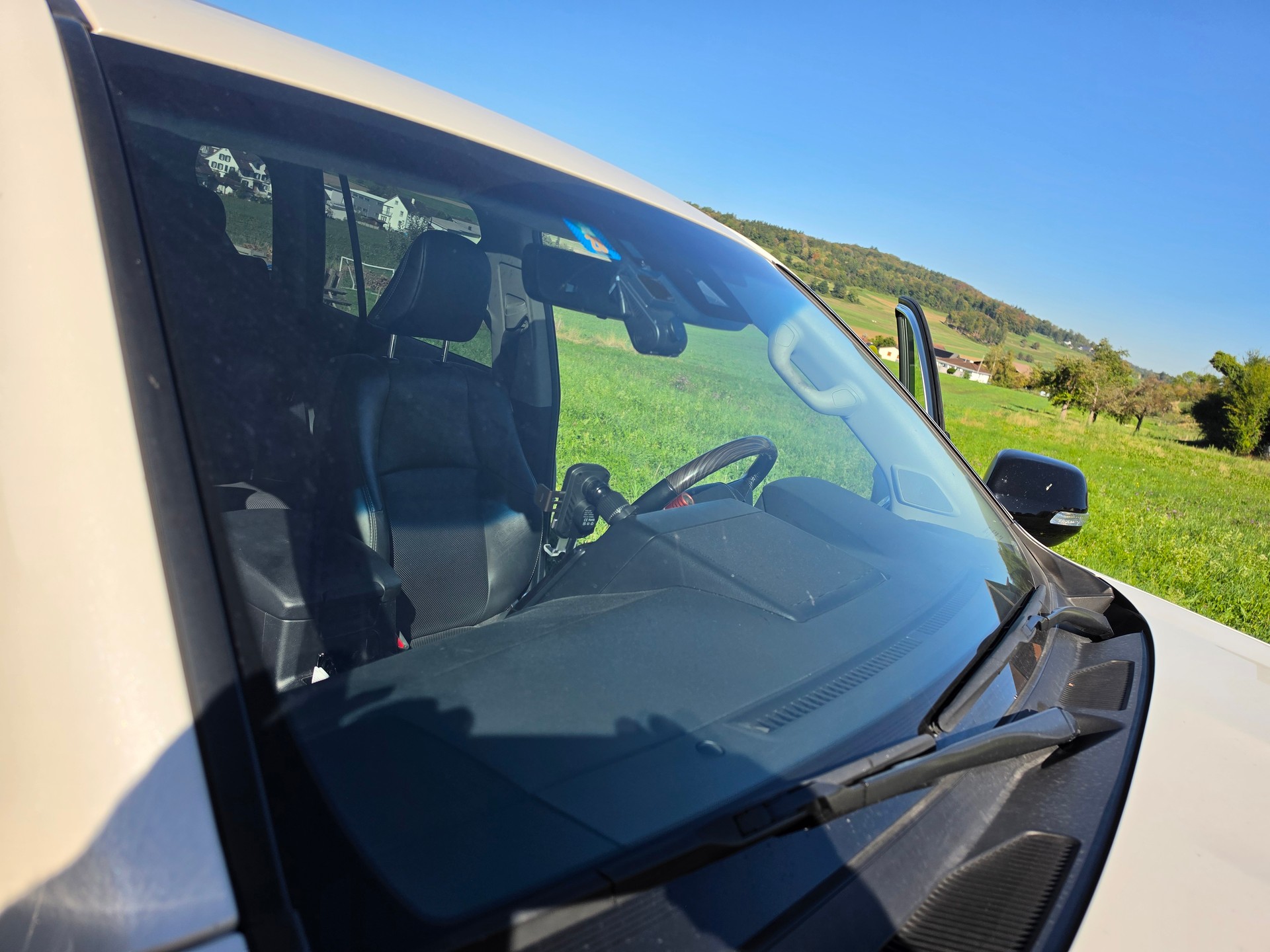 TOYOTA 2.8 D 204 Invincible-image-2