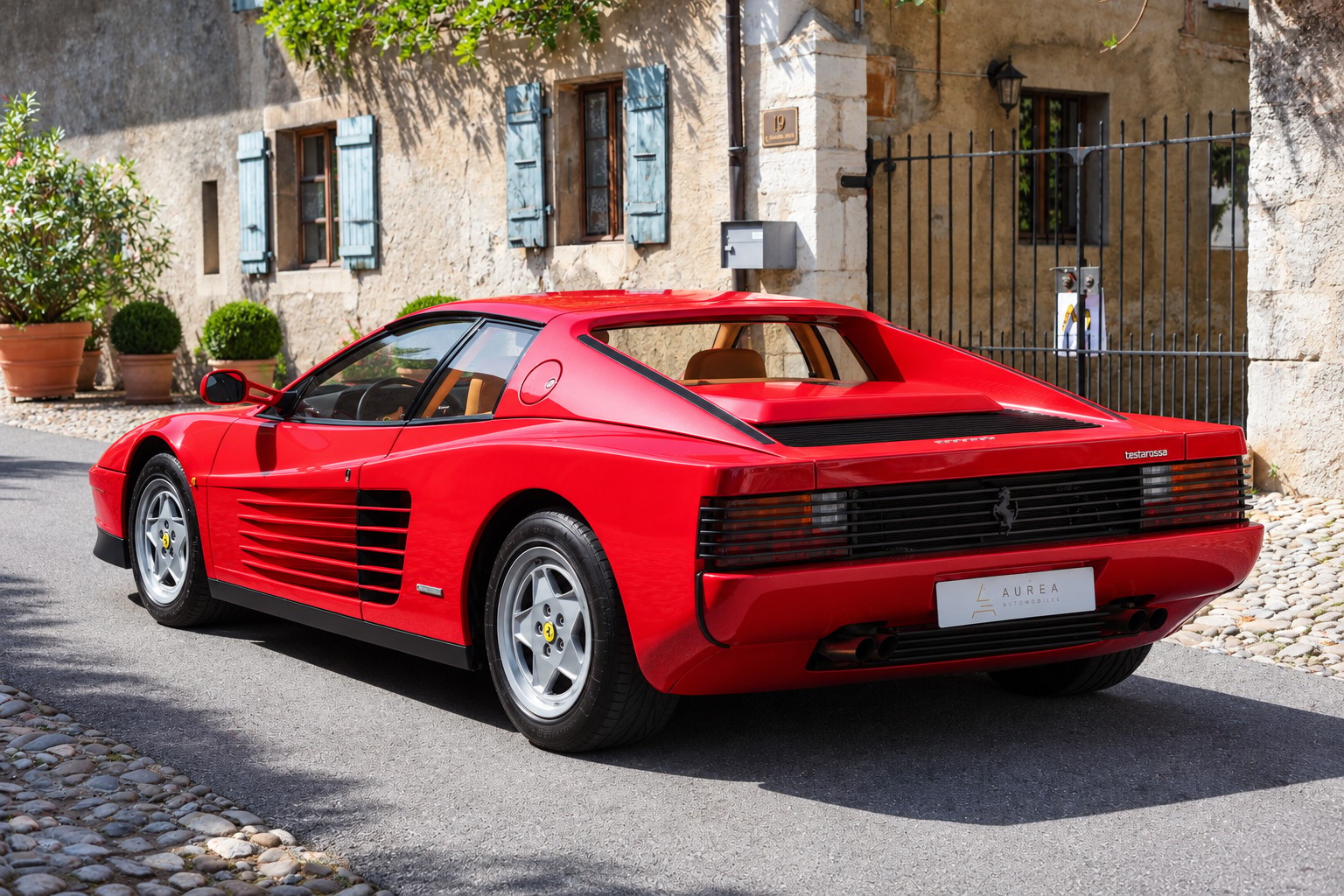 FERRARI Testarossa-image-2