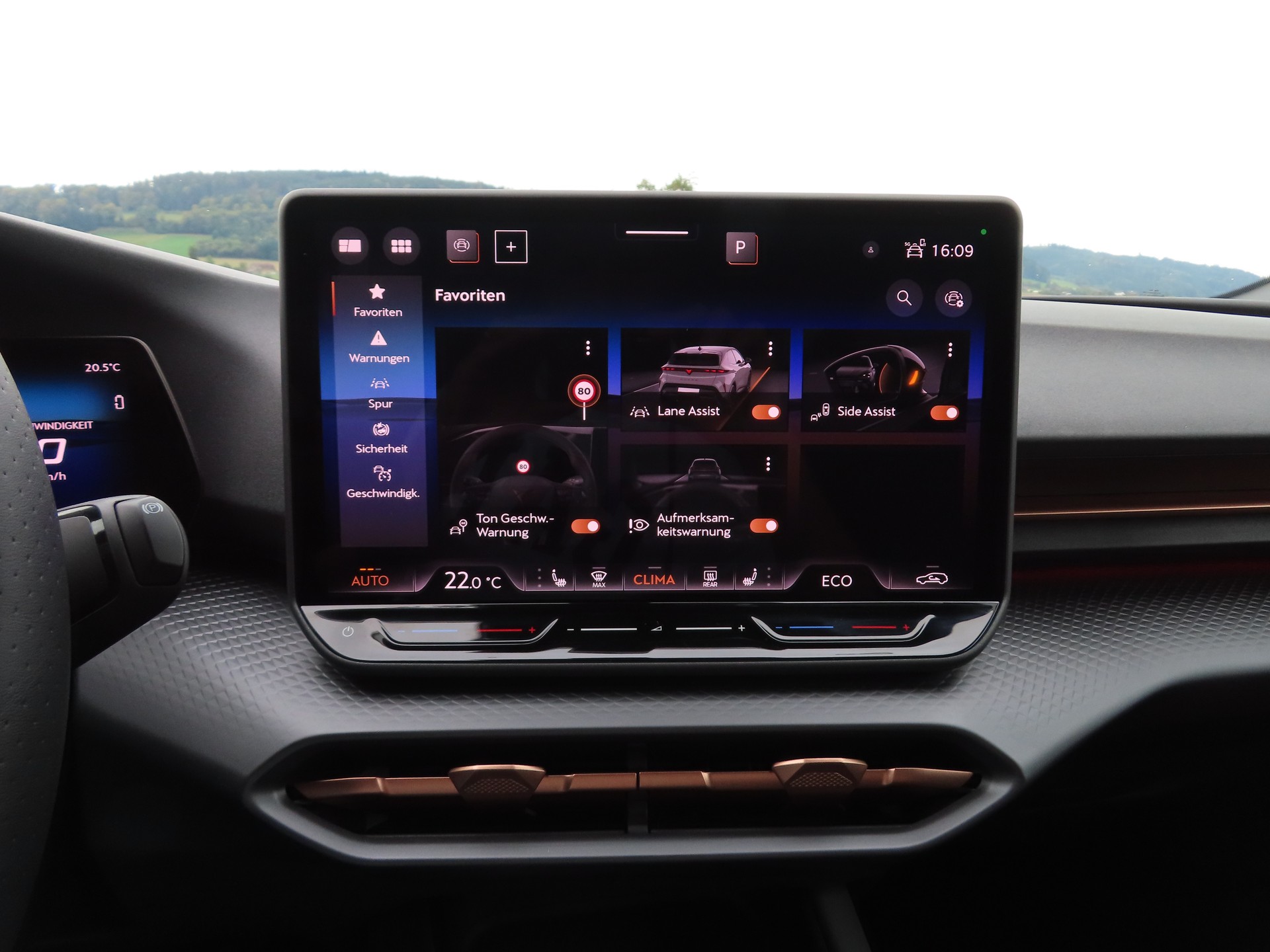 CUPRA Raval 52 kWh ENDURANCE LAUNCH EDITION DYNAMIC PLUS PLASMA-image-9